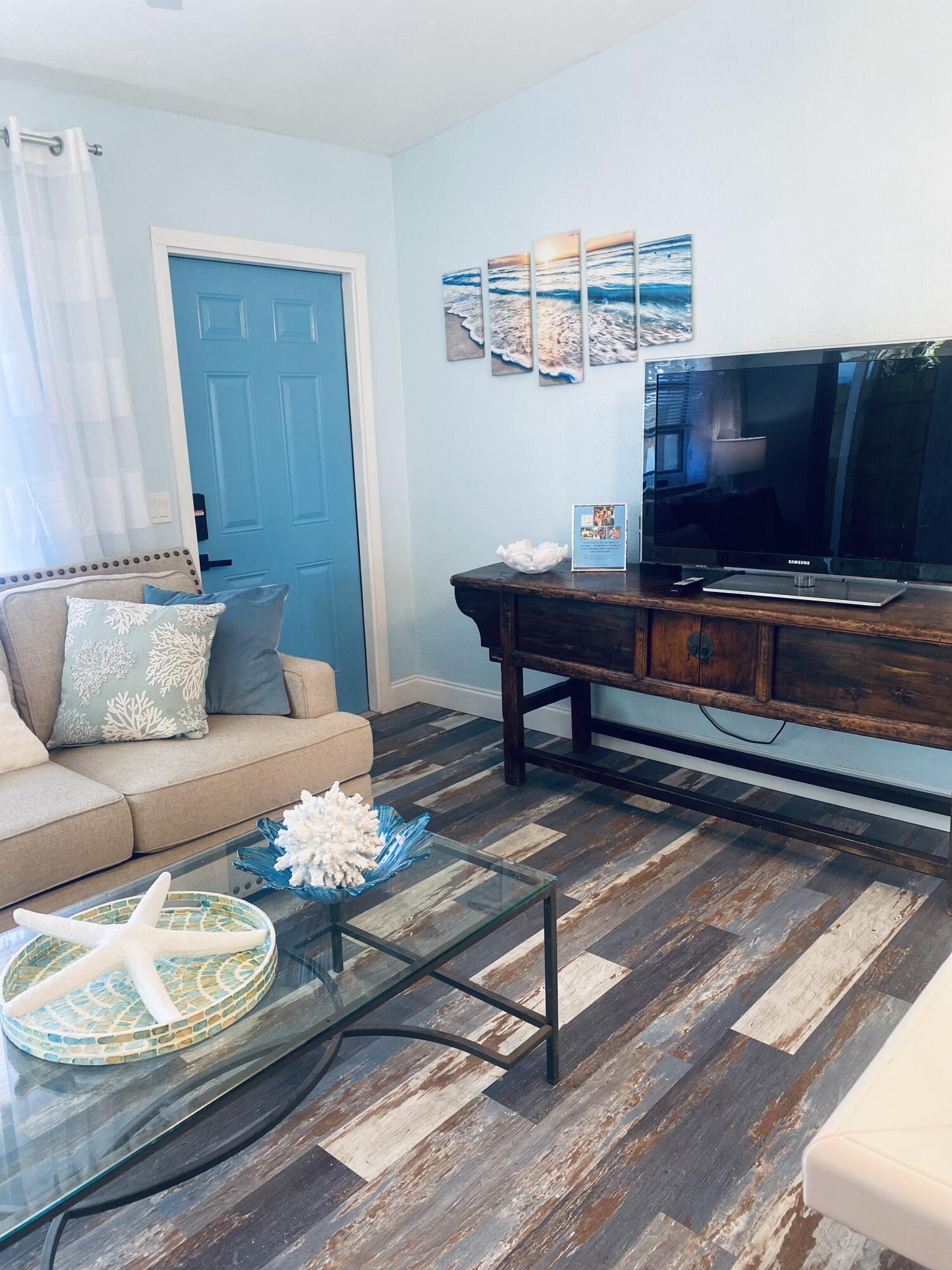 725 S Orlando Avenue, B