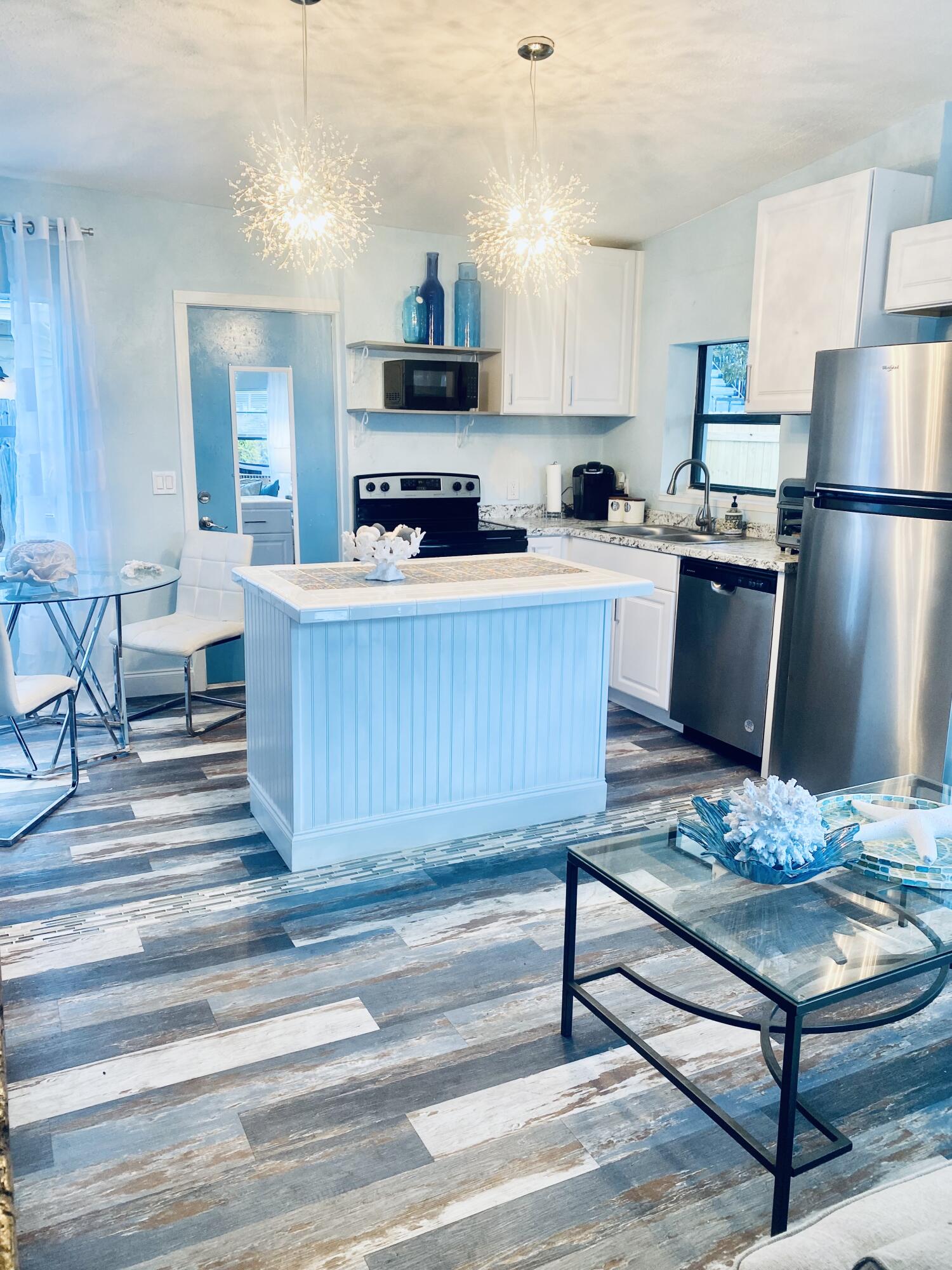 725 S Orlando Avenue, B