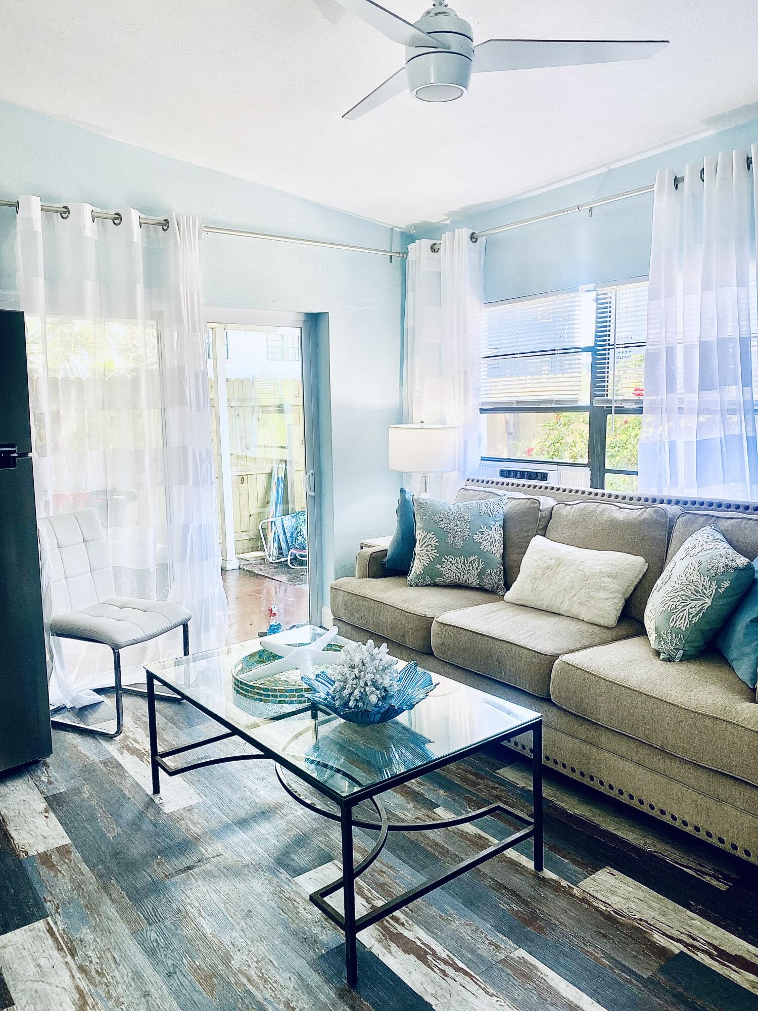 725 S Orlando Avenue, B