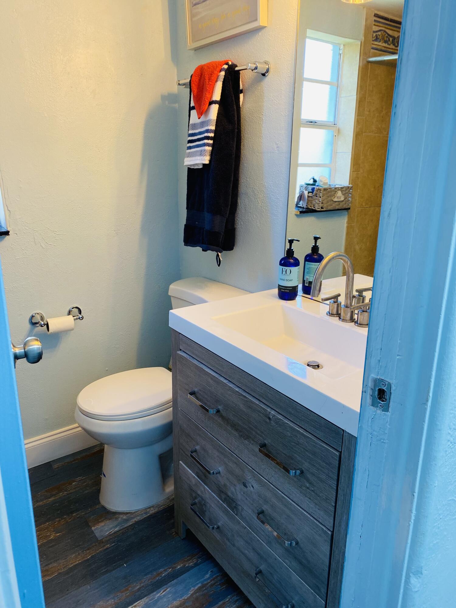 725 S Orlando Avenue, B