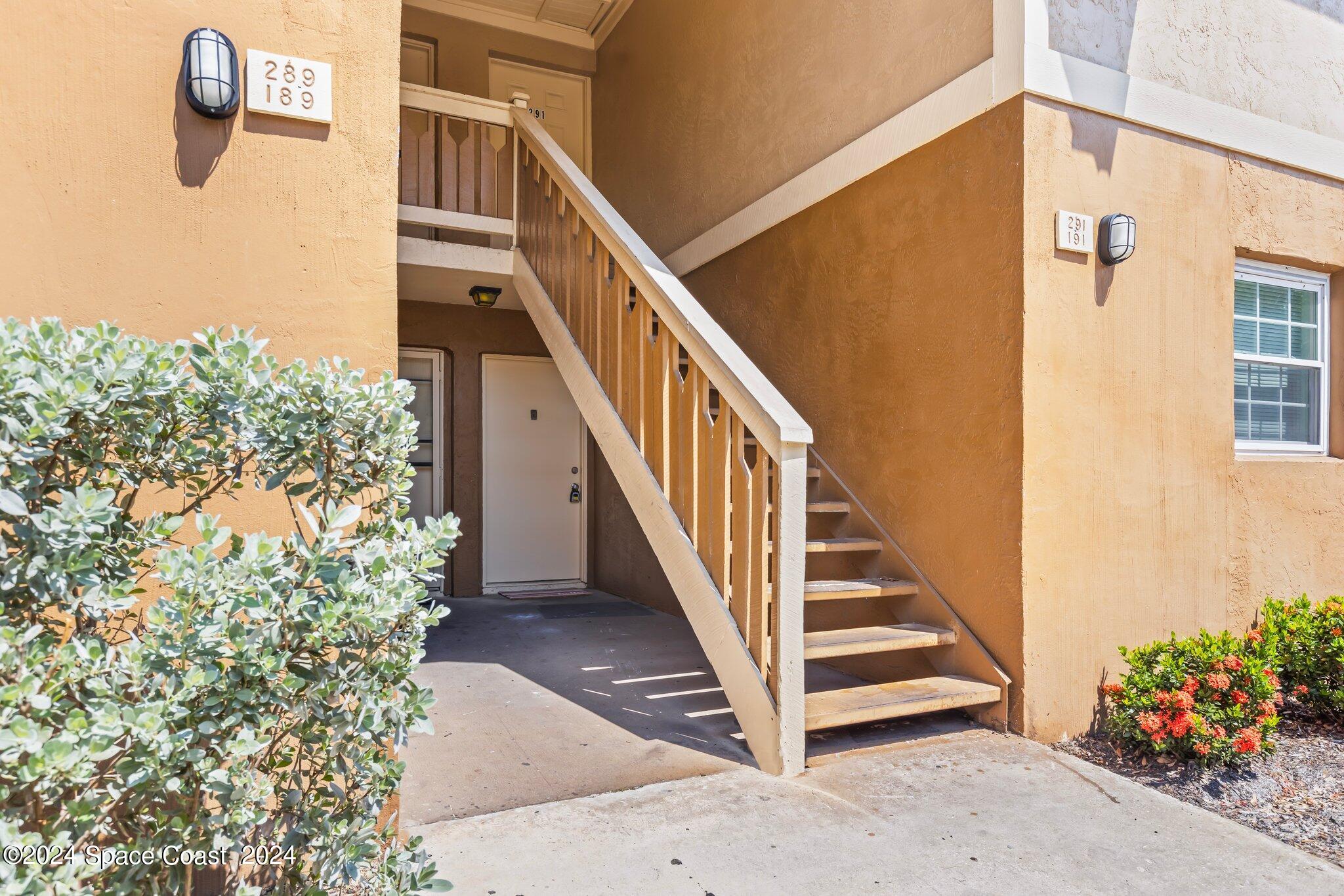 191 Cambridge Lane, 191