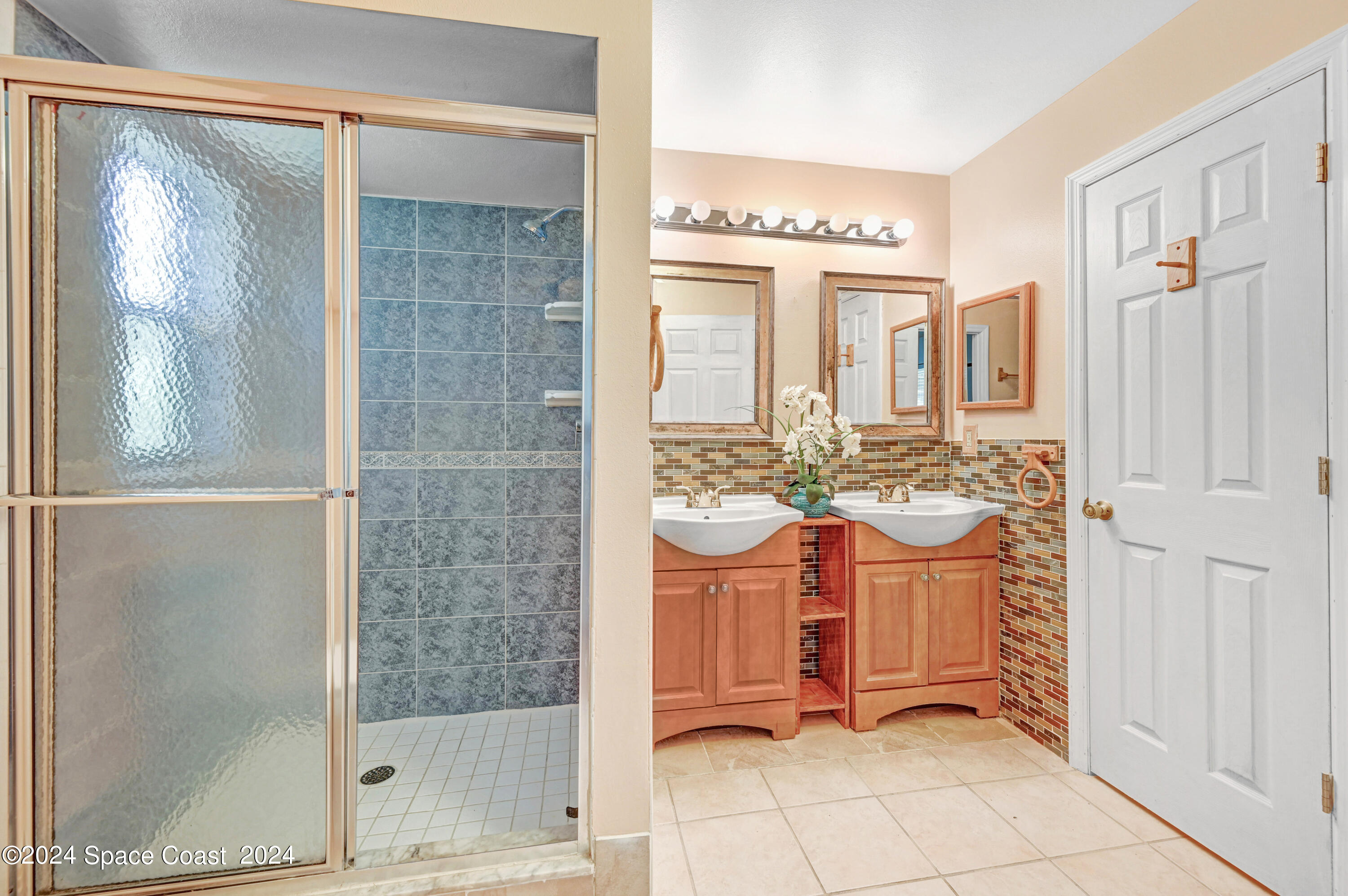 5485 Friendly Street