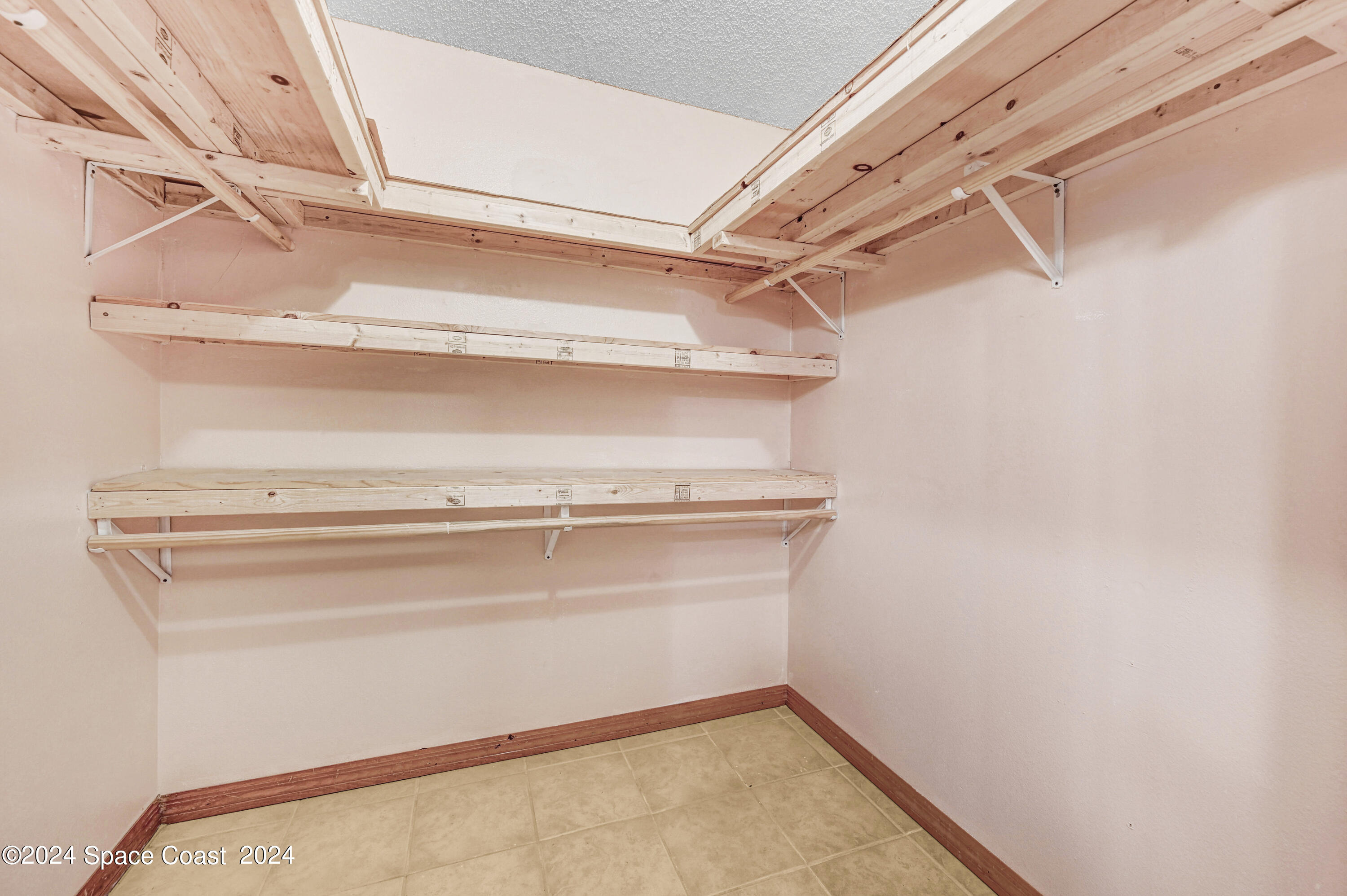 5485 Friendly Street