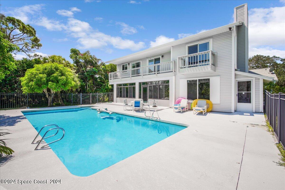 2000 S Courtenay Parkway