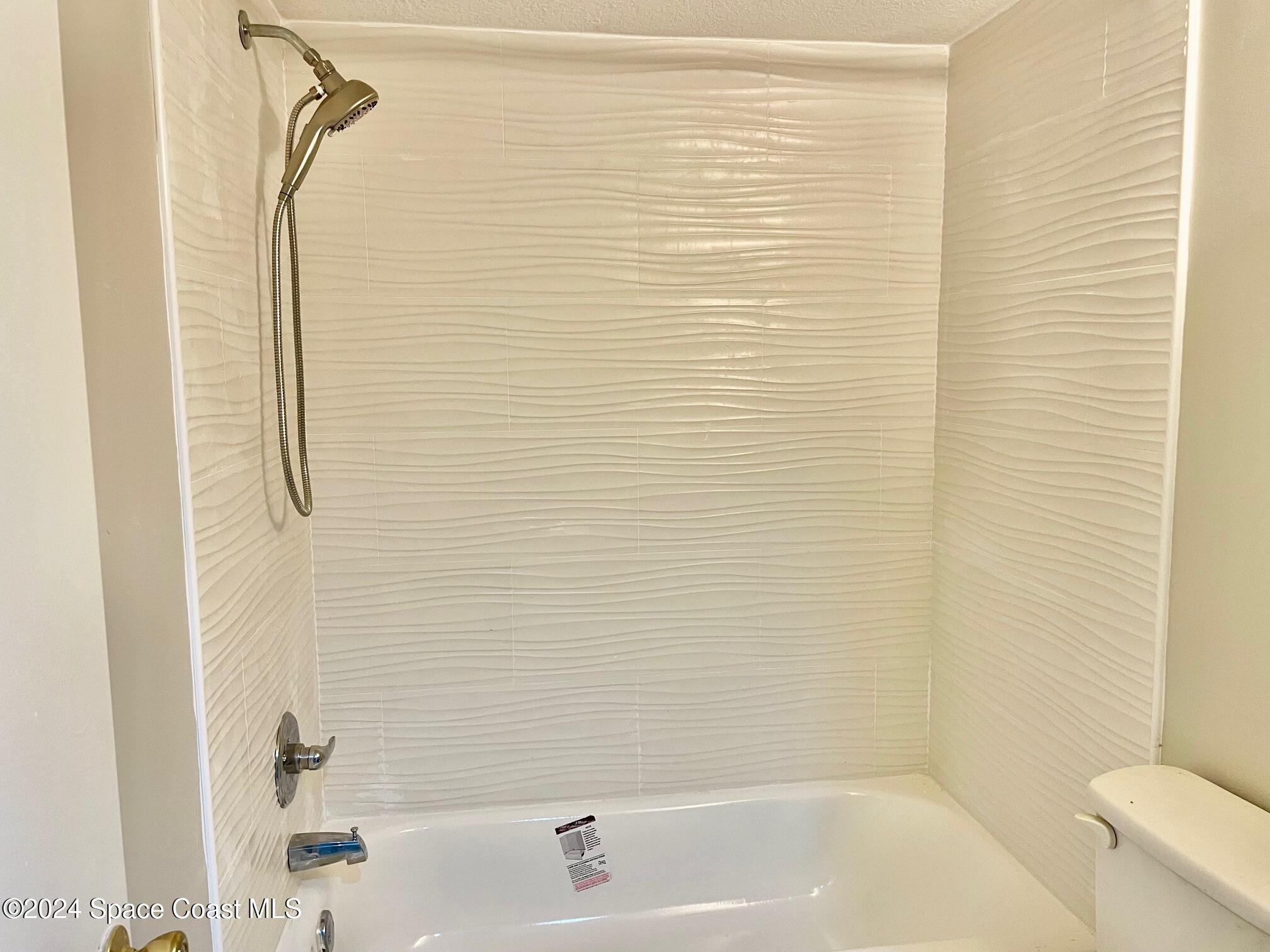 1225 N Wickham Road, 415