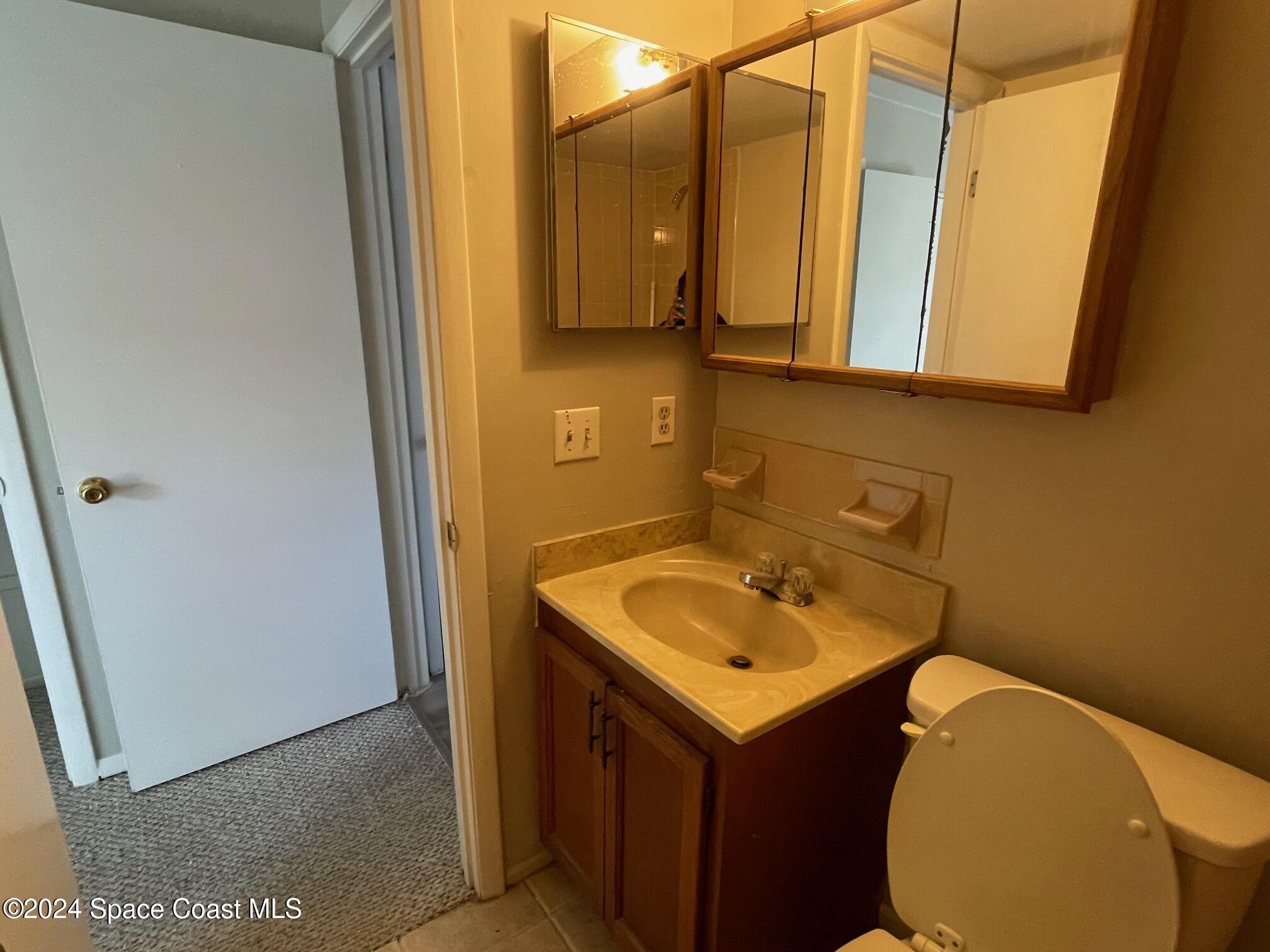 1225 N Wickham Road, 415