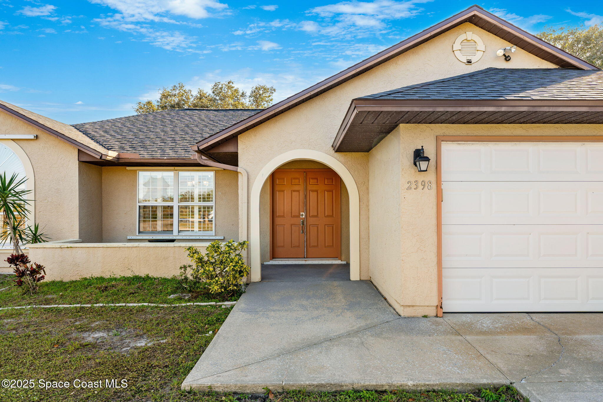 2398 Greenwood Boulevard NE