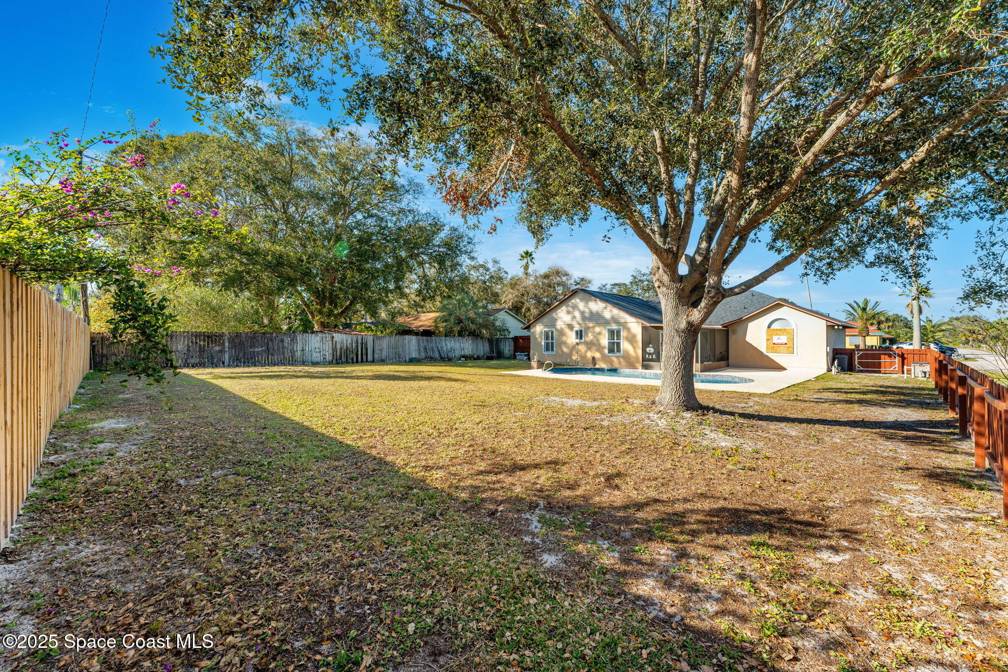 2398 Greenwood Boulevard NE