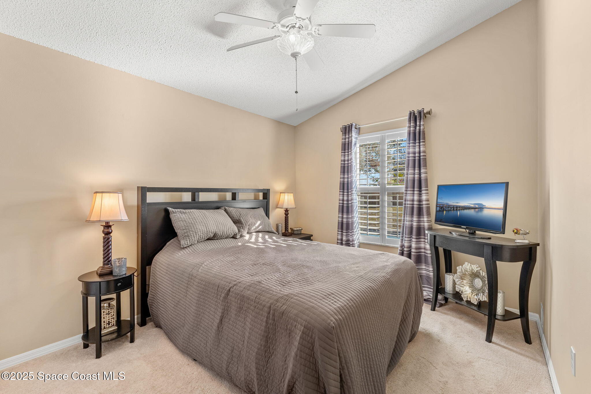 2398 Greenwood Boulevard NE