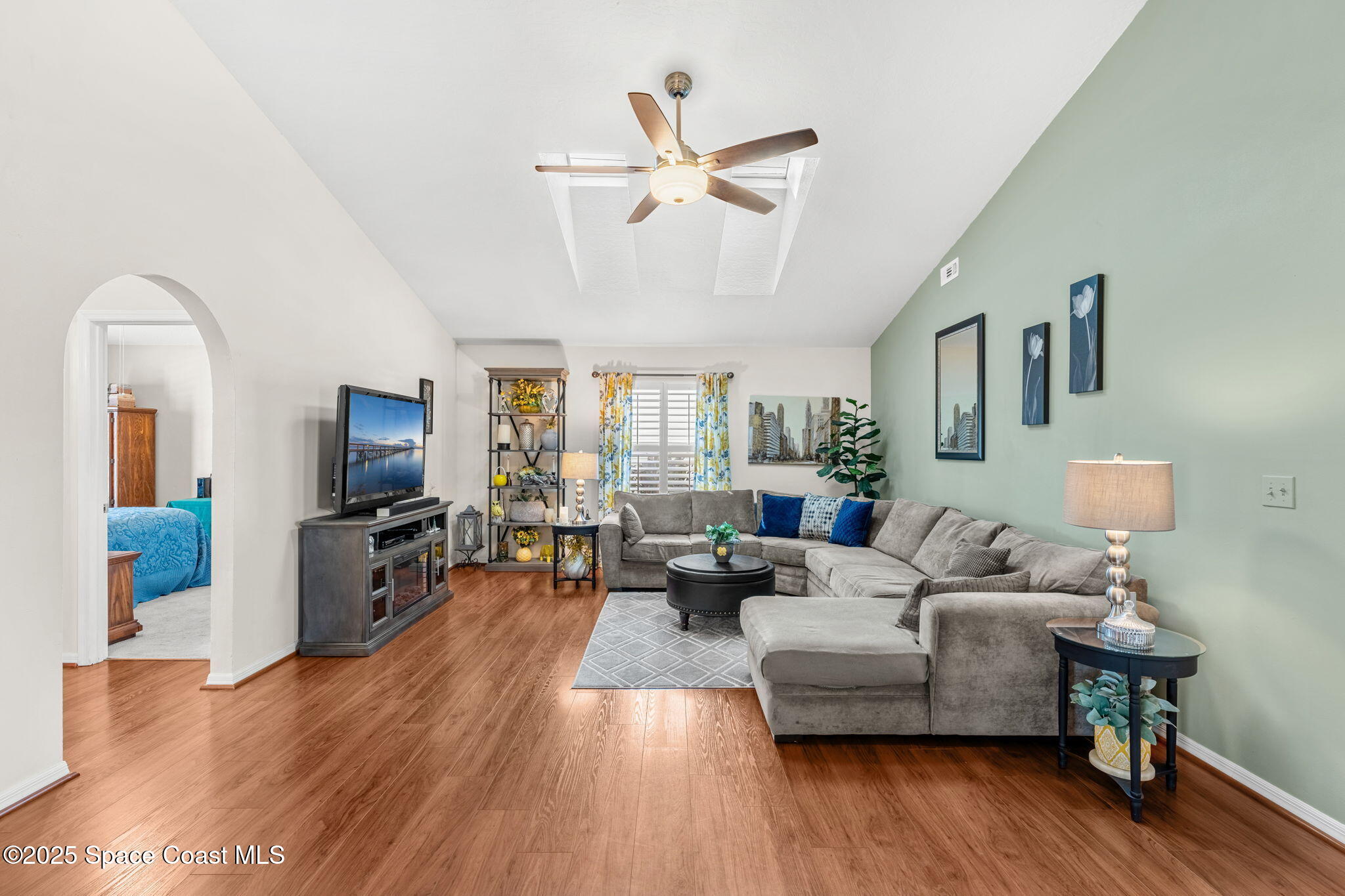 2398 Greenwood Boulevard NE