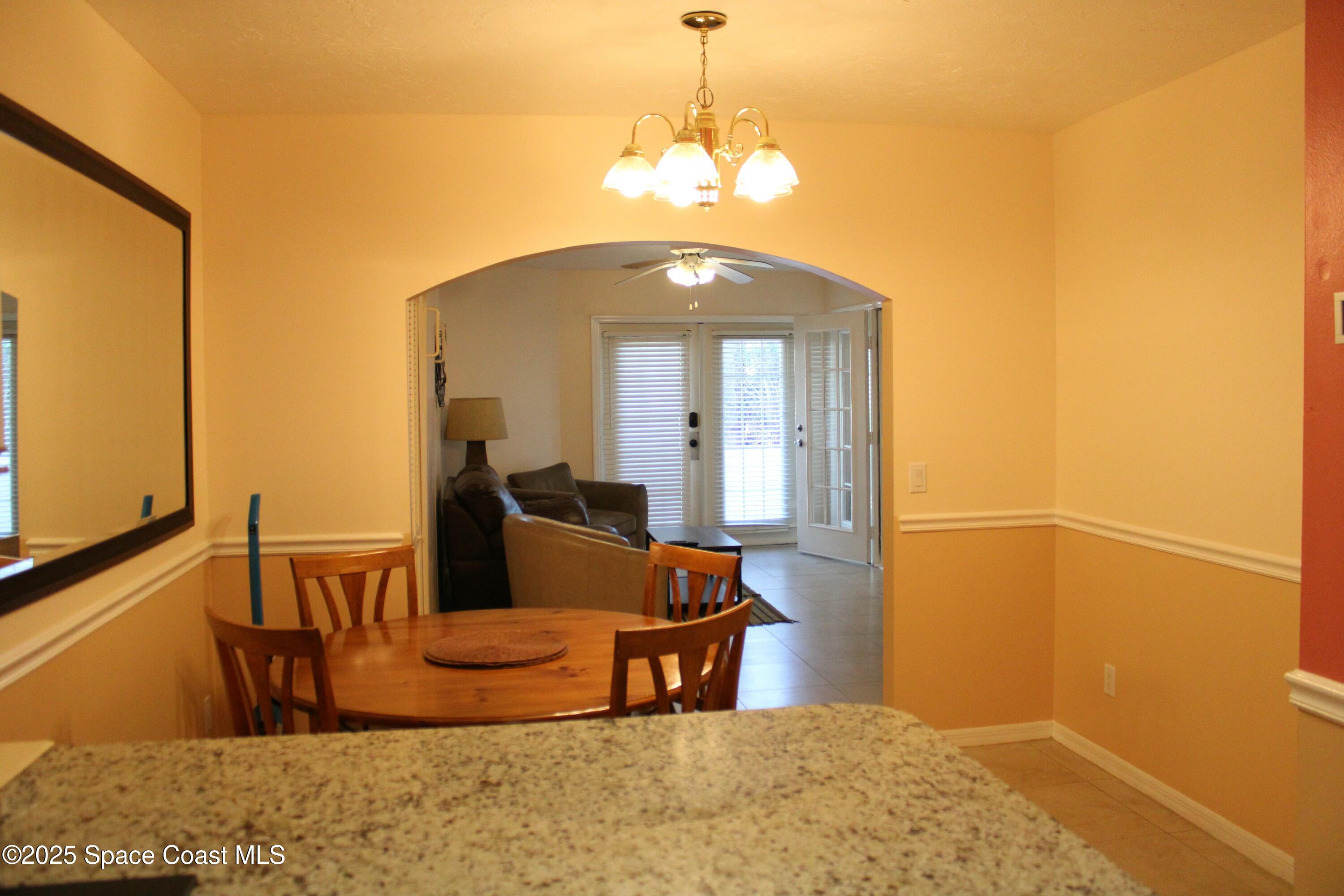 8600 Ridgewood Avenue, 1105