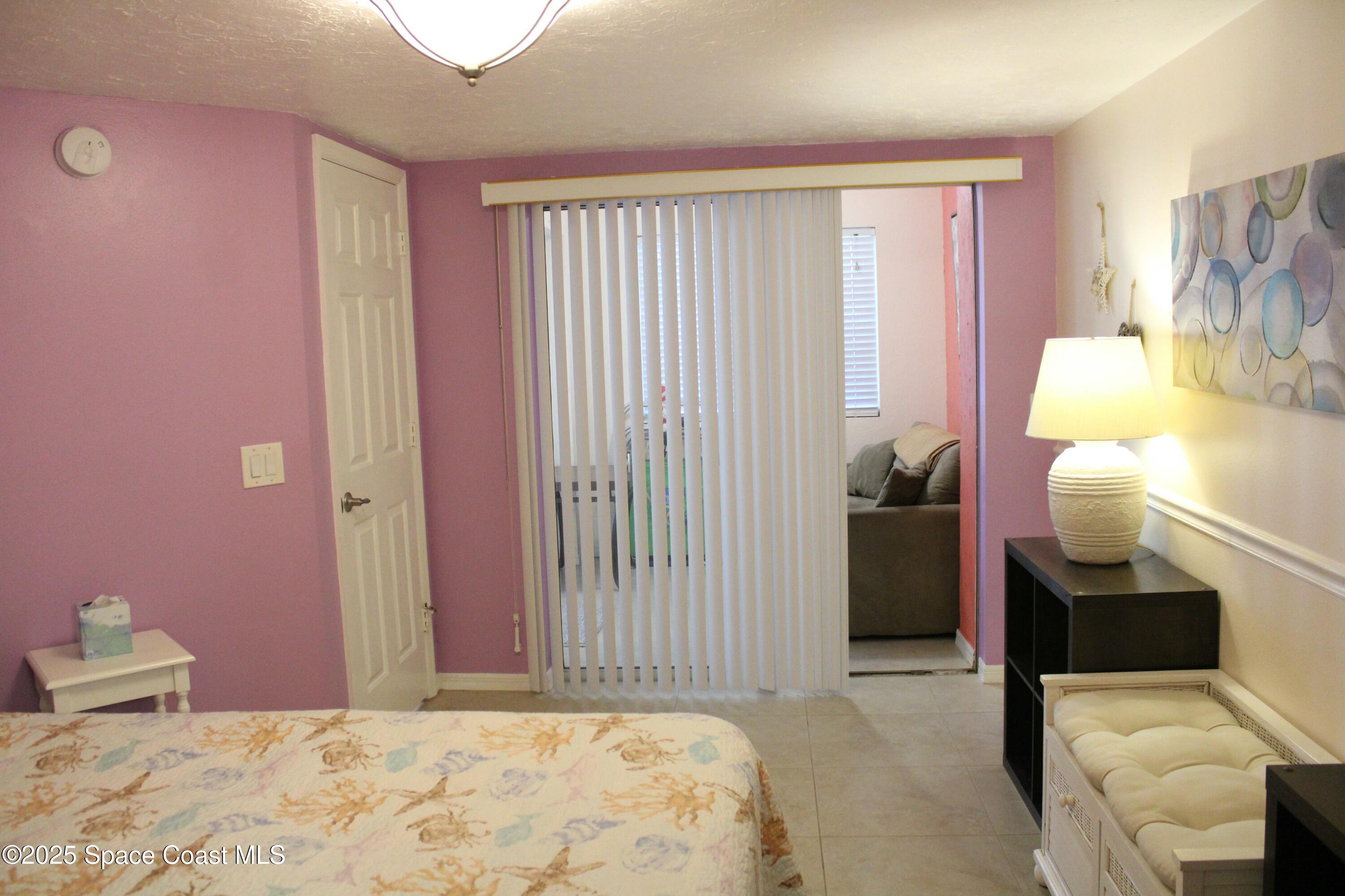 8600 Ridgewood Avenue, 1105