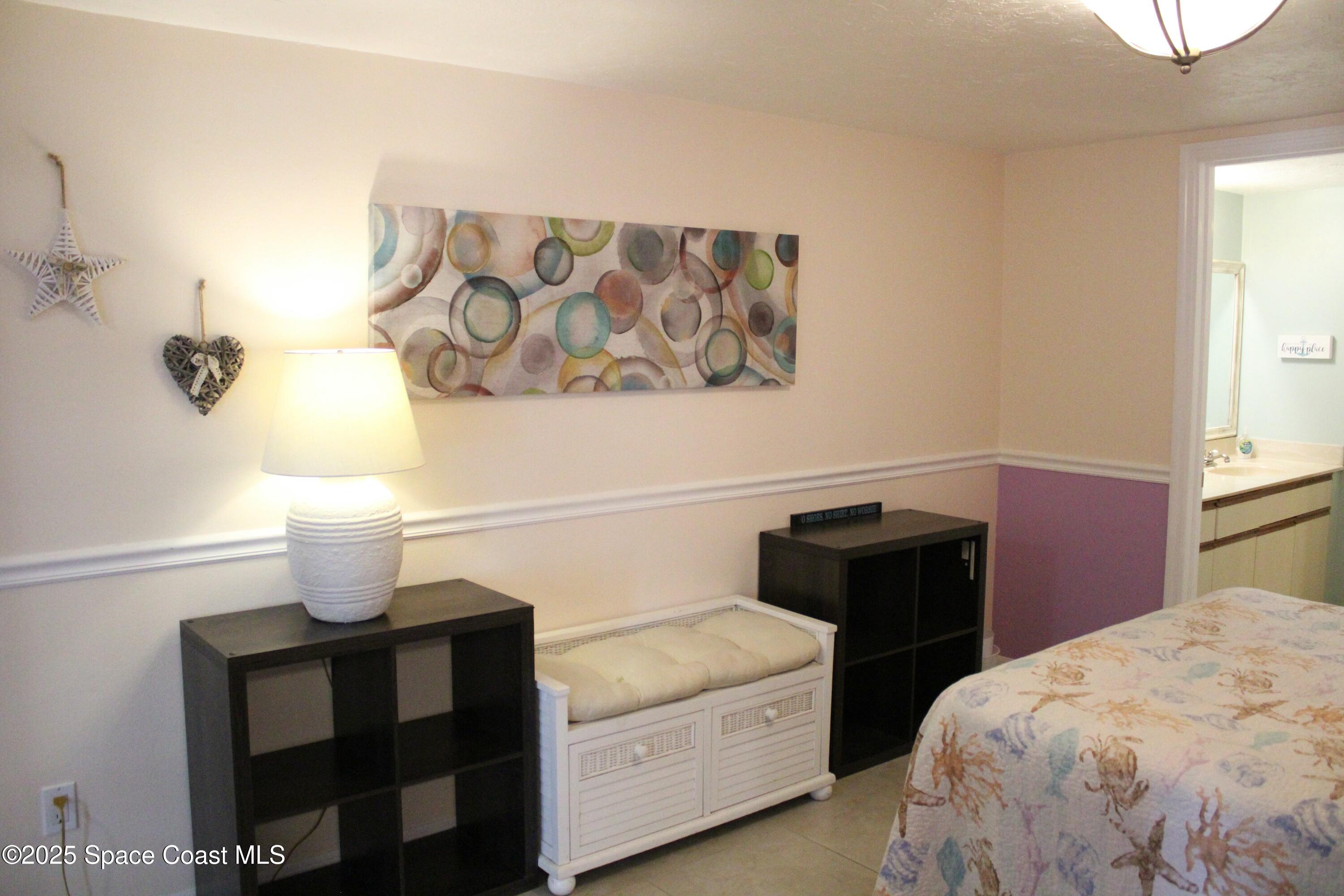 8600 Ridgewood Avenue, 1105