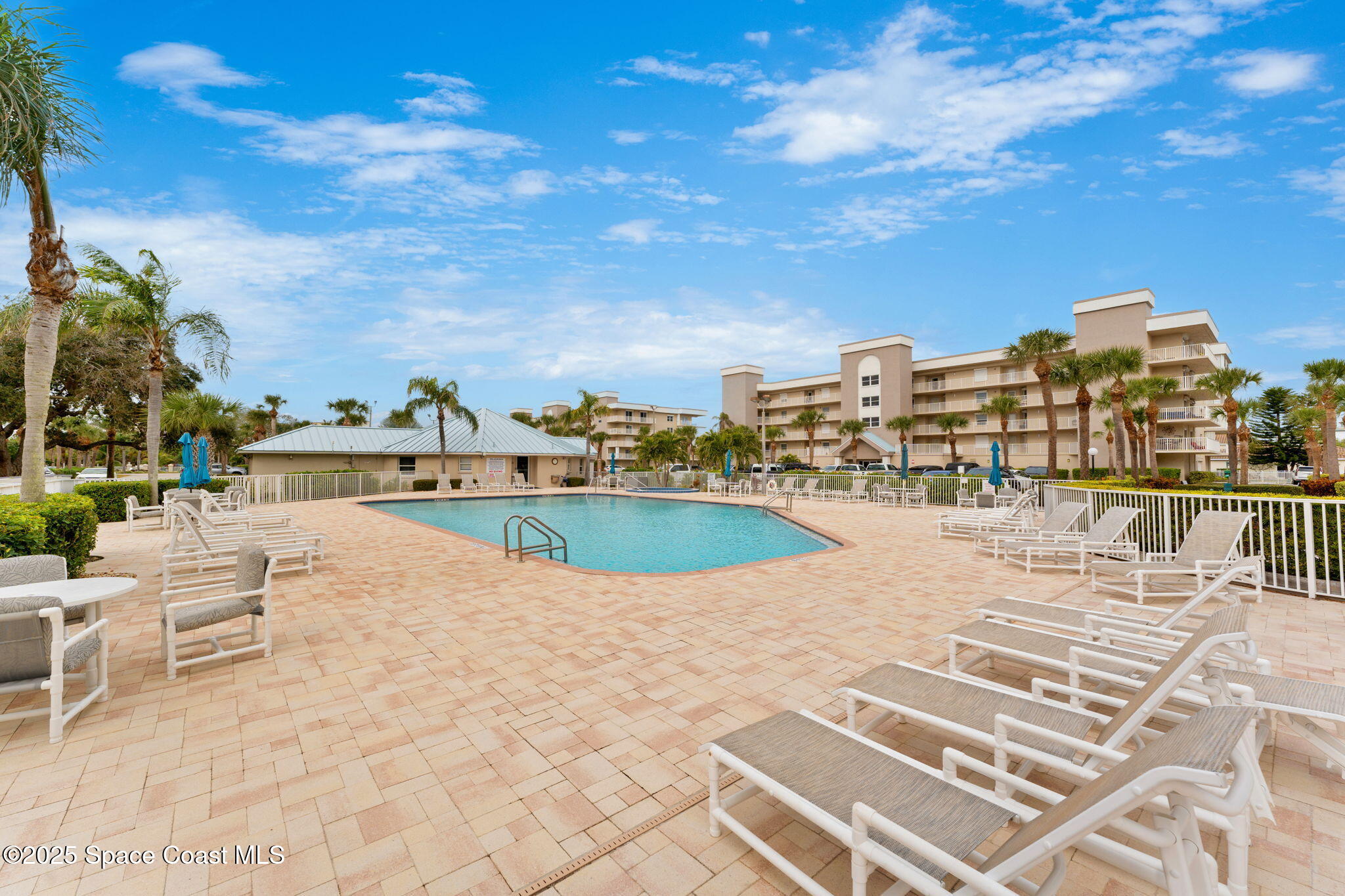 602 Shorewood Drive A201