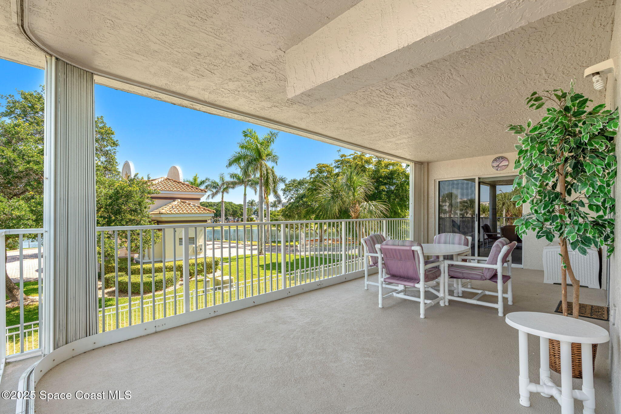 602 Shorewood Drive A201