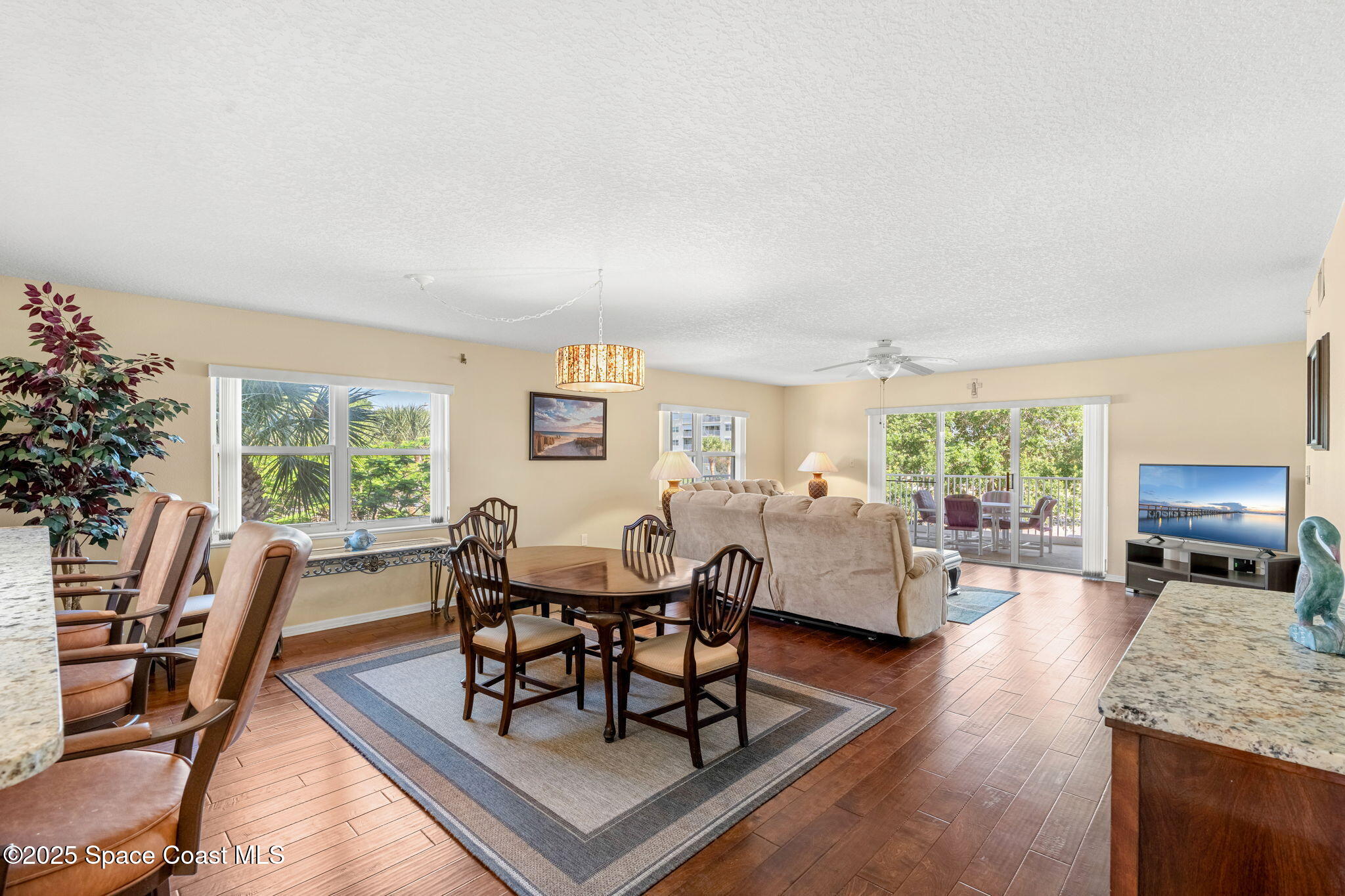 602 Shorewood Drive A201