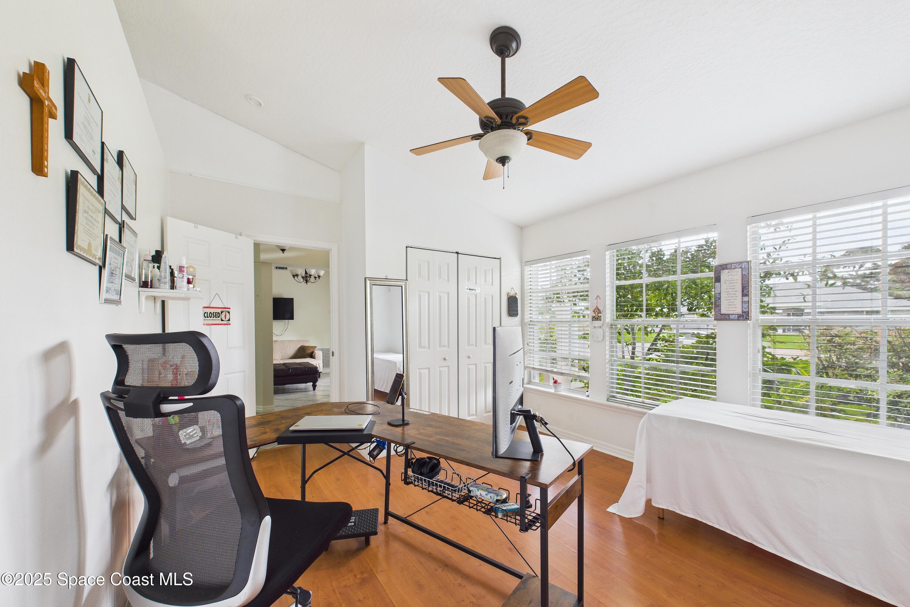 1723 Fallon Boulevard NE