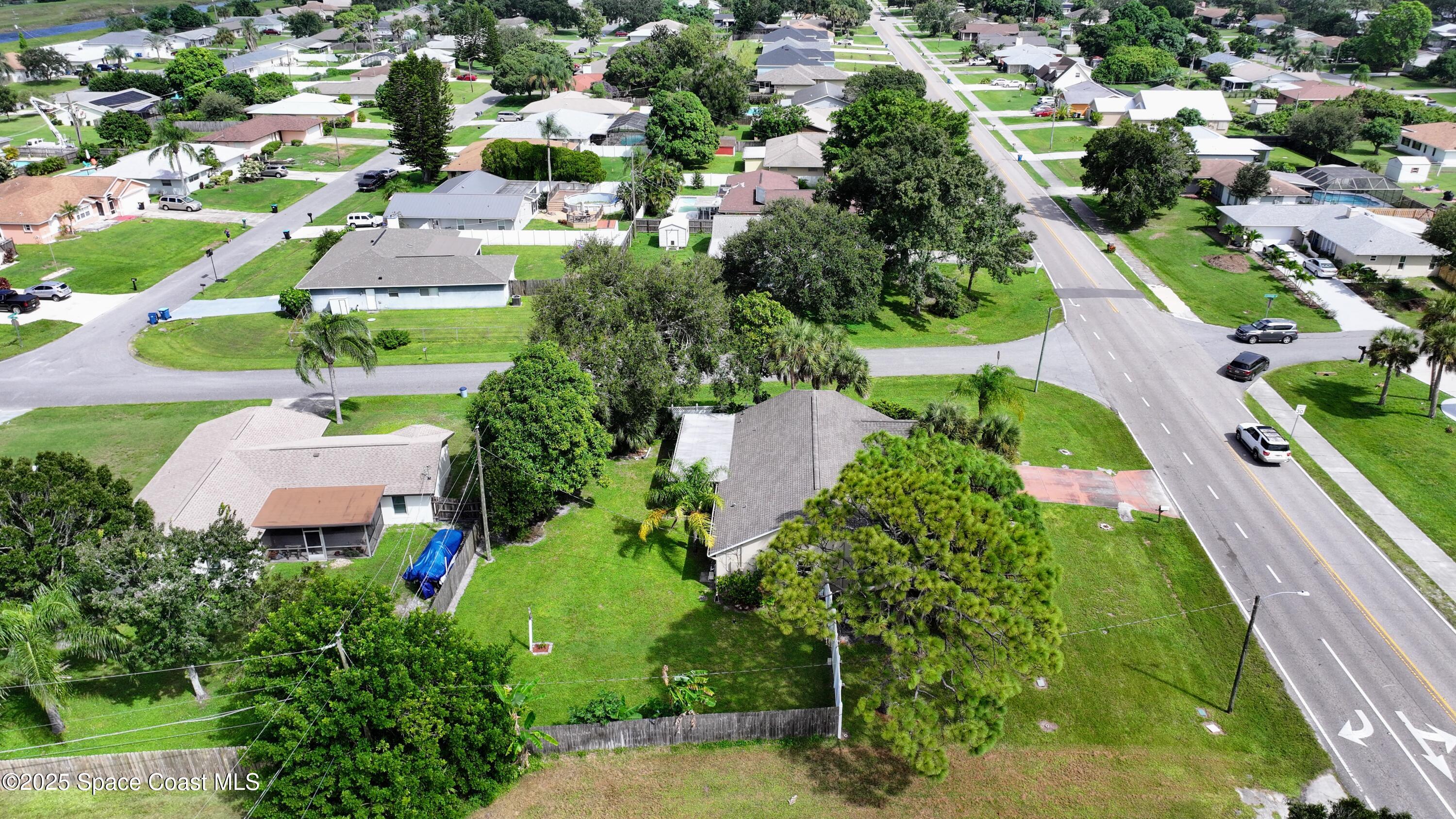 1723 Fallon Boulevard NE