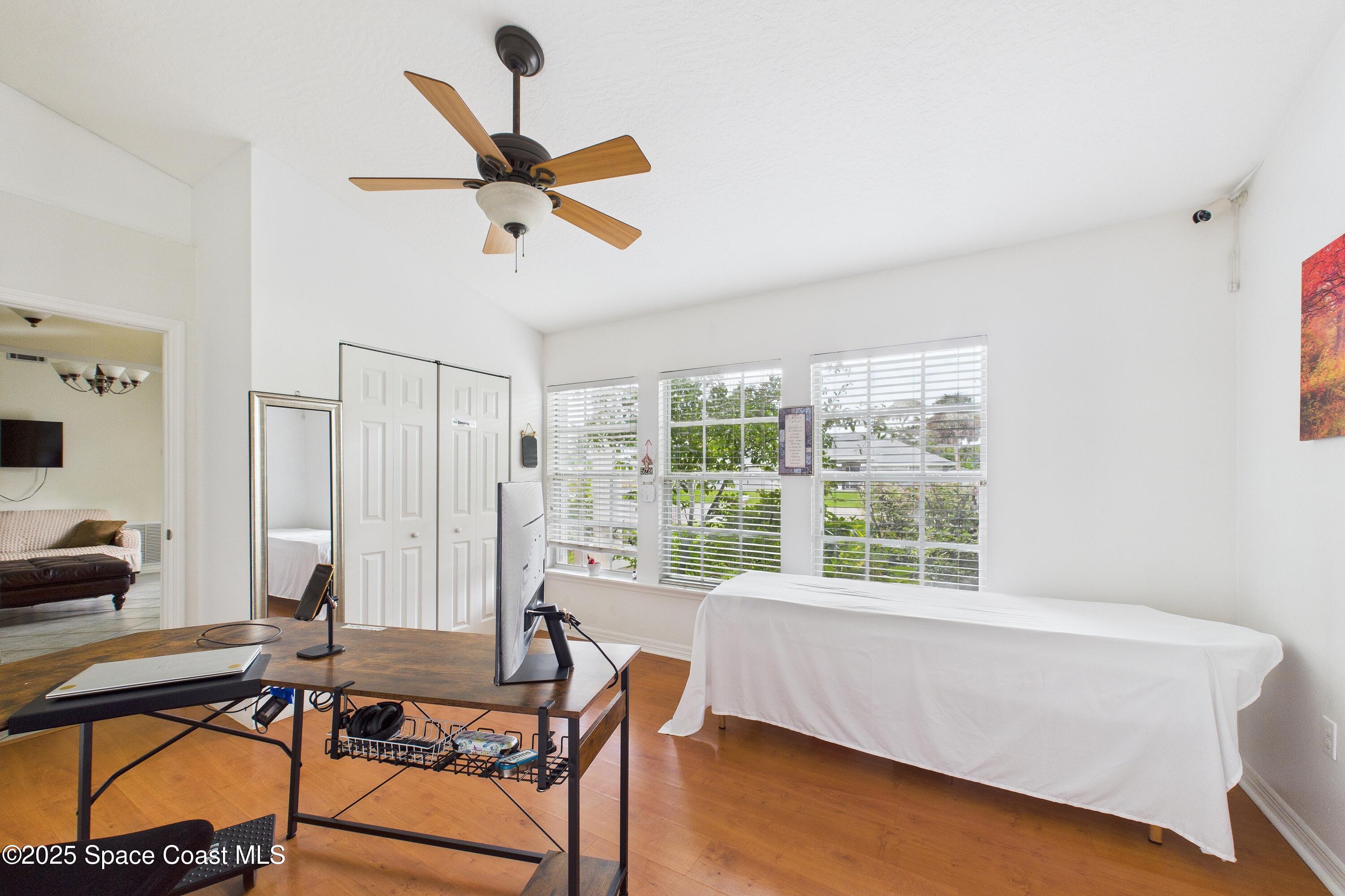 1723 Fallon Boulevard NE