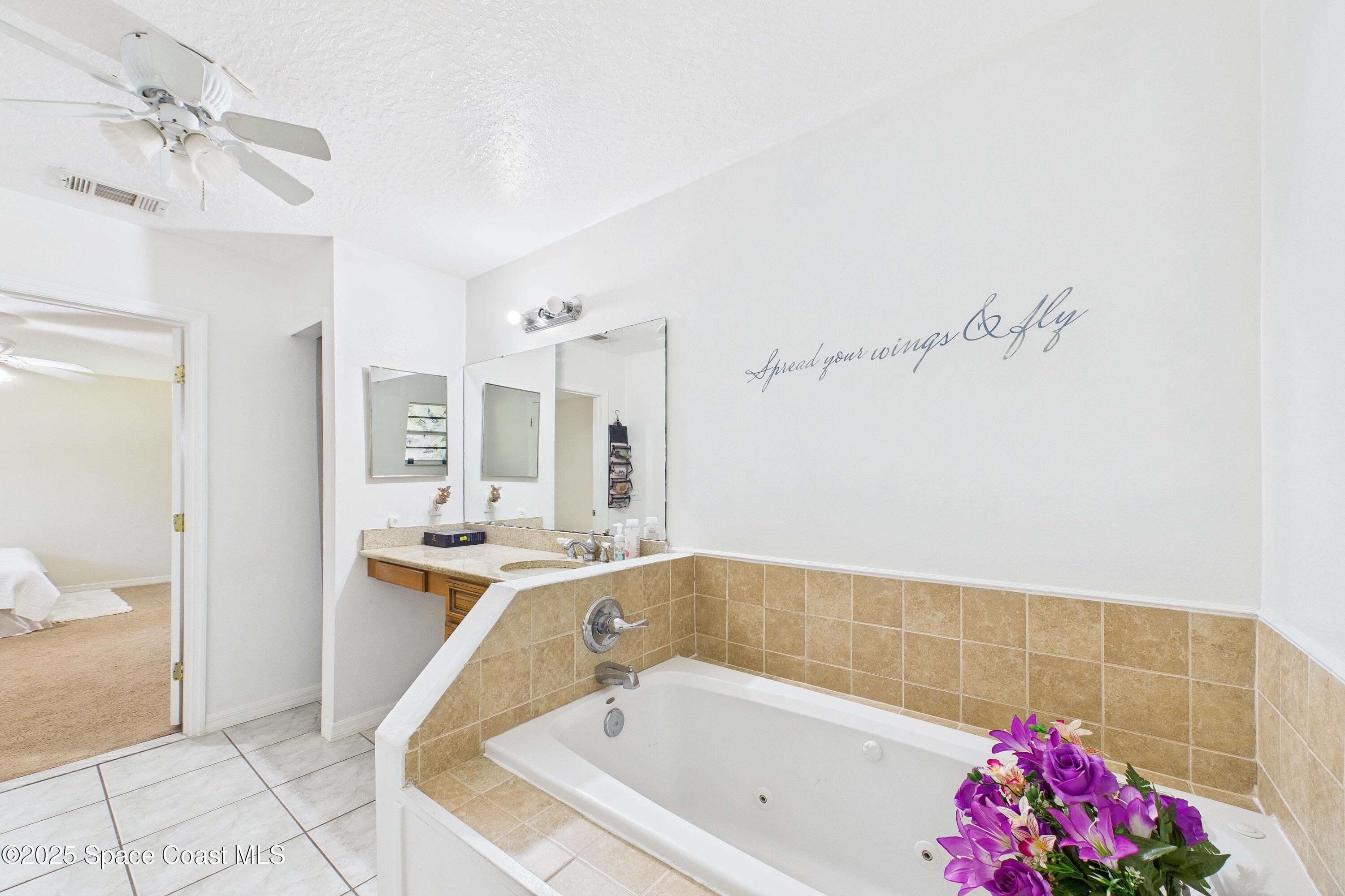 1723 Fallon Boulevard NE