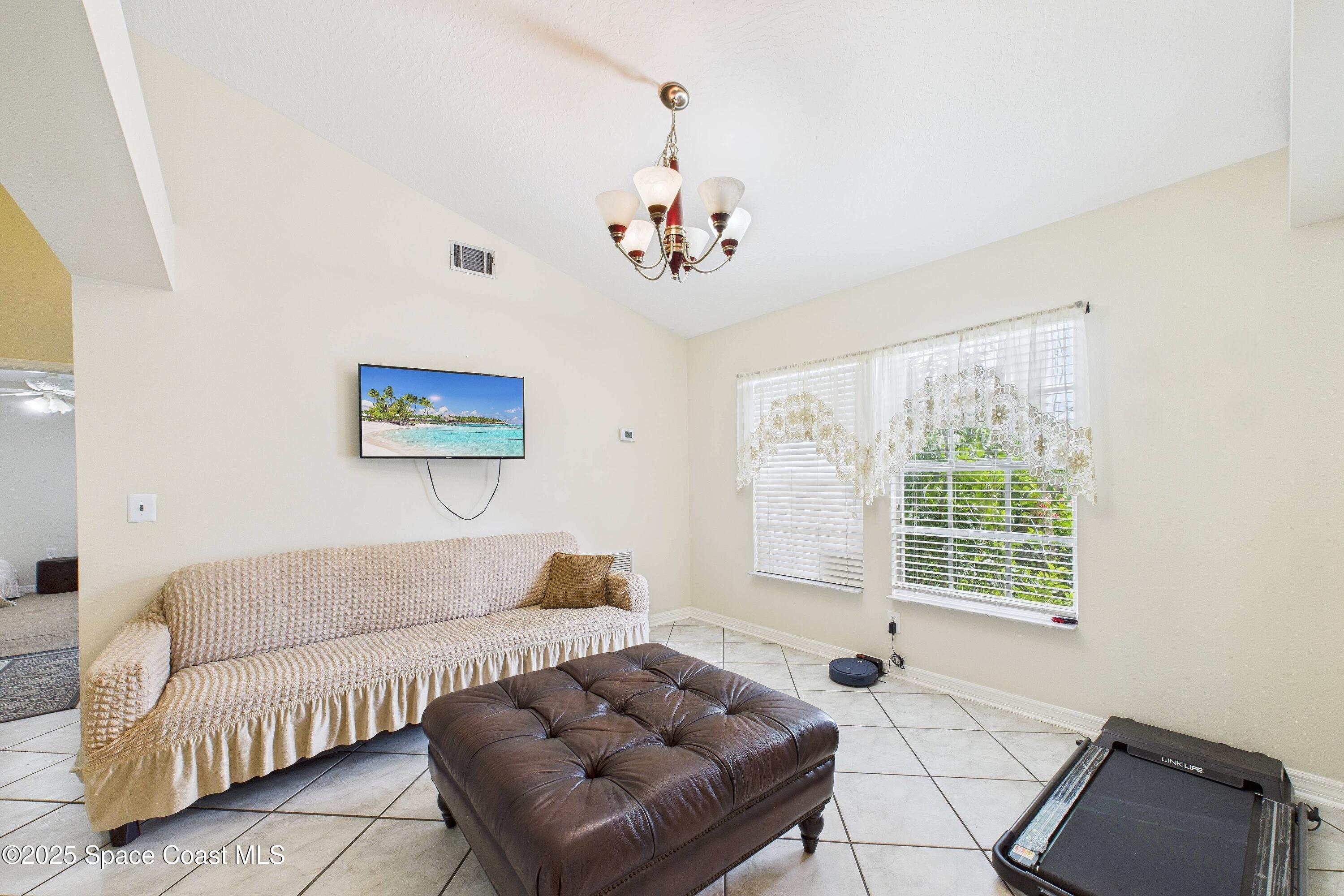 1723 Fallon Boulevard NE