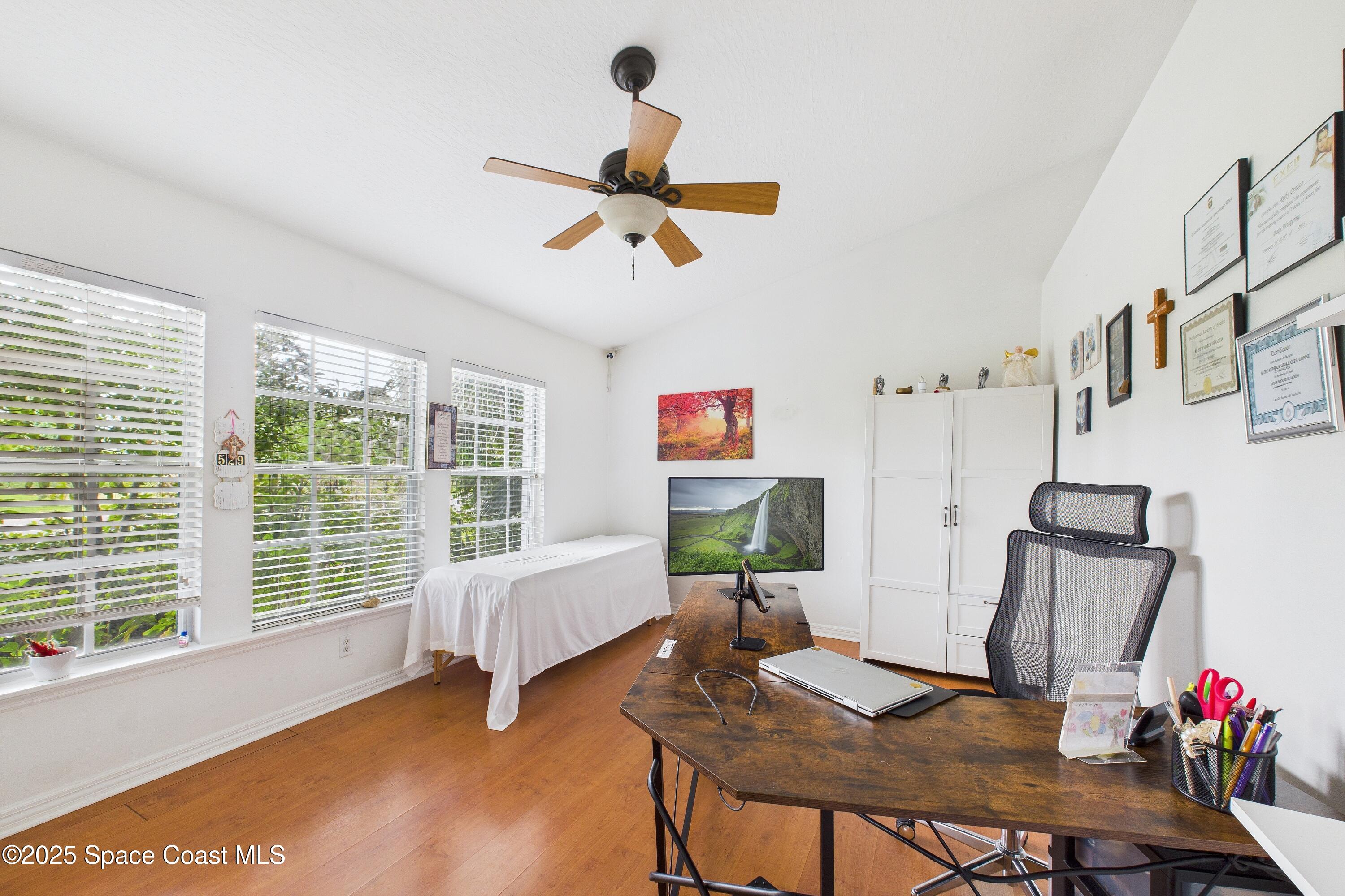 1723 Fallon Boulevard NE