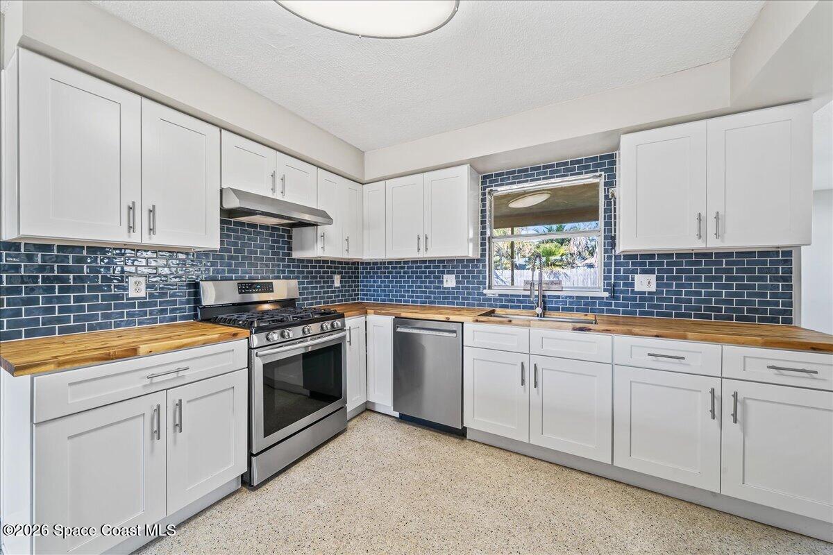 952 Golden Beach Boulevard