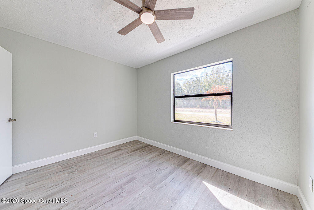 2773 W Hickory Circle