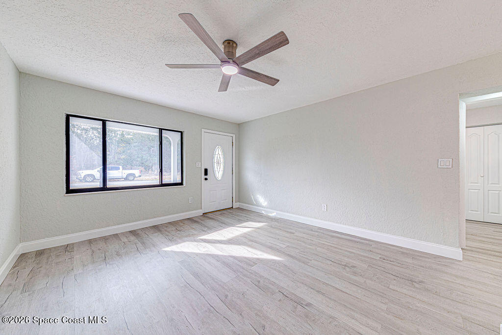 2773 W Hickory Circle