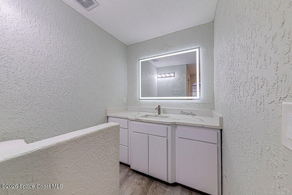 2773 W Hickory Circle