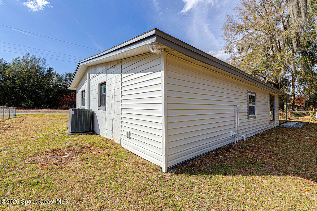 2773 W Hickory Circle