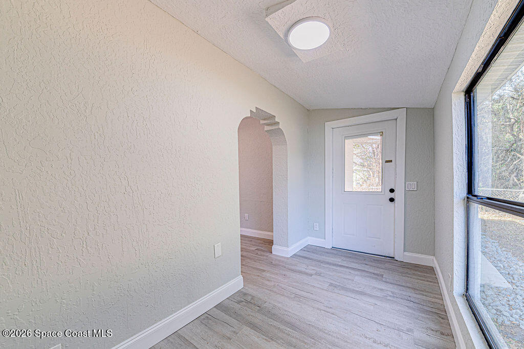 2773 W Hickory Circle