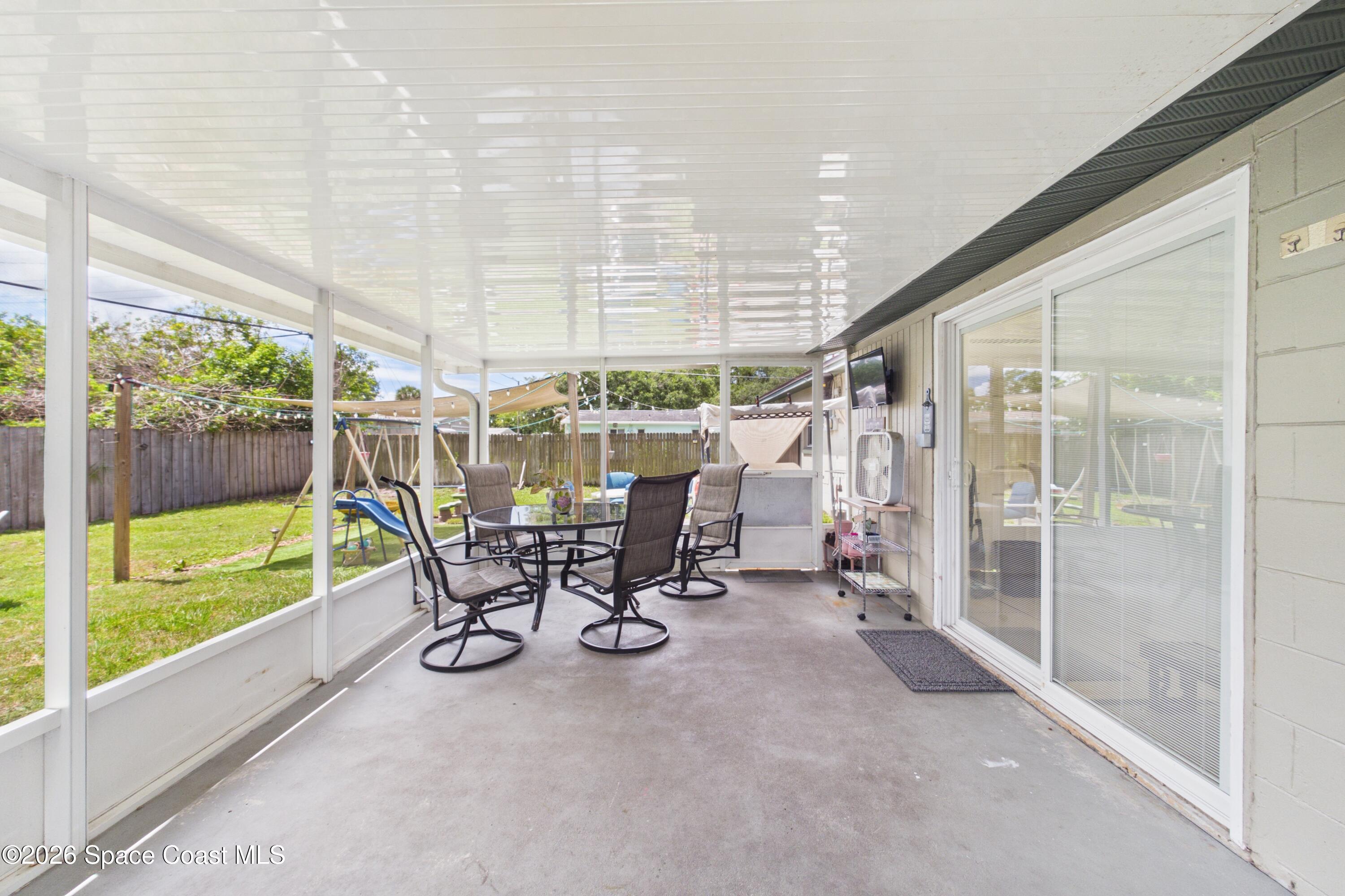 2536 Straford Drive