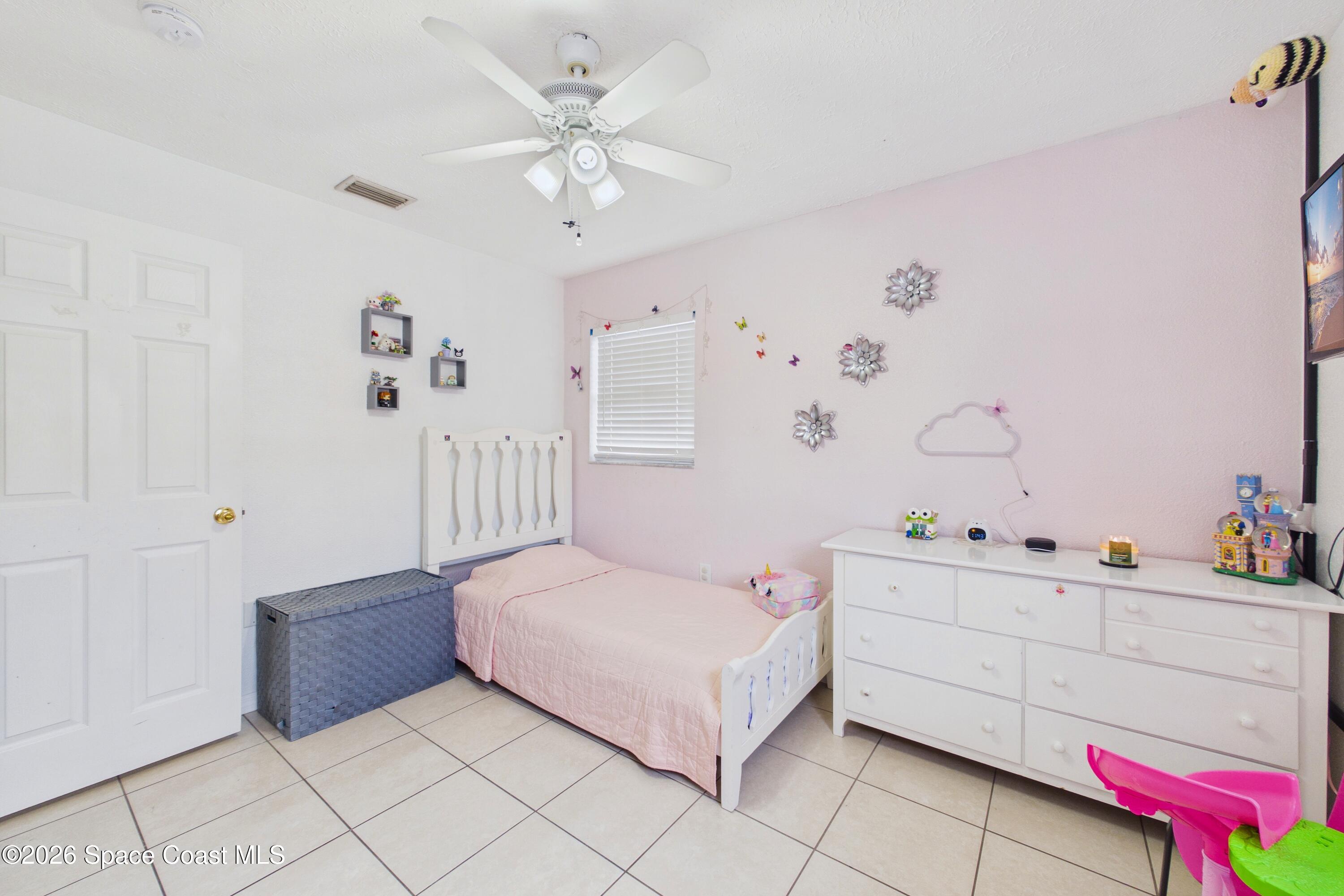 2536 Straford Drive