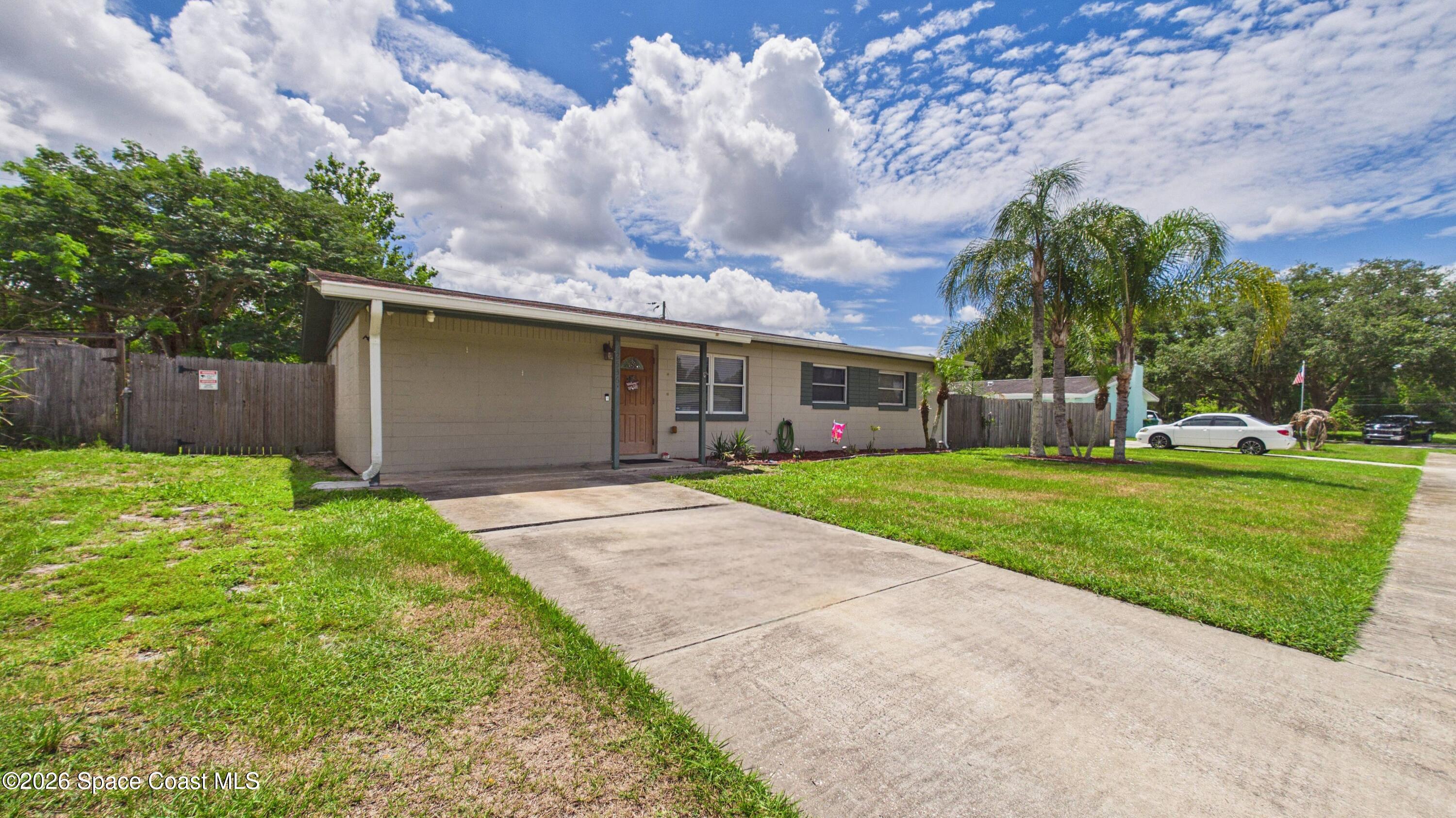 2536 Straford Drive