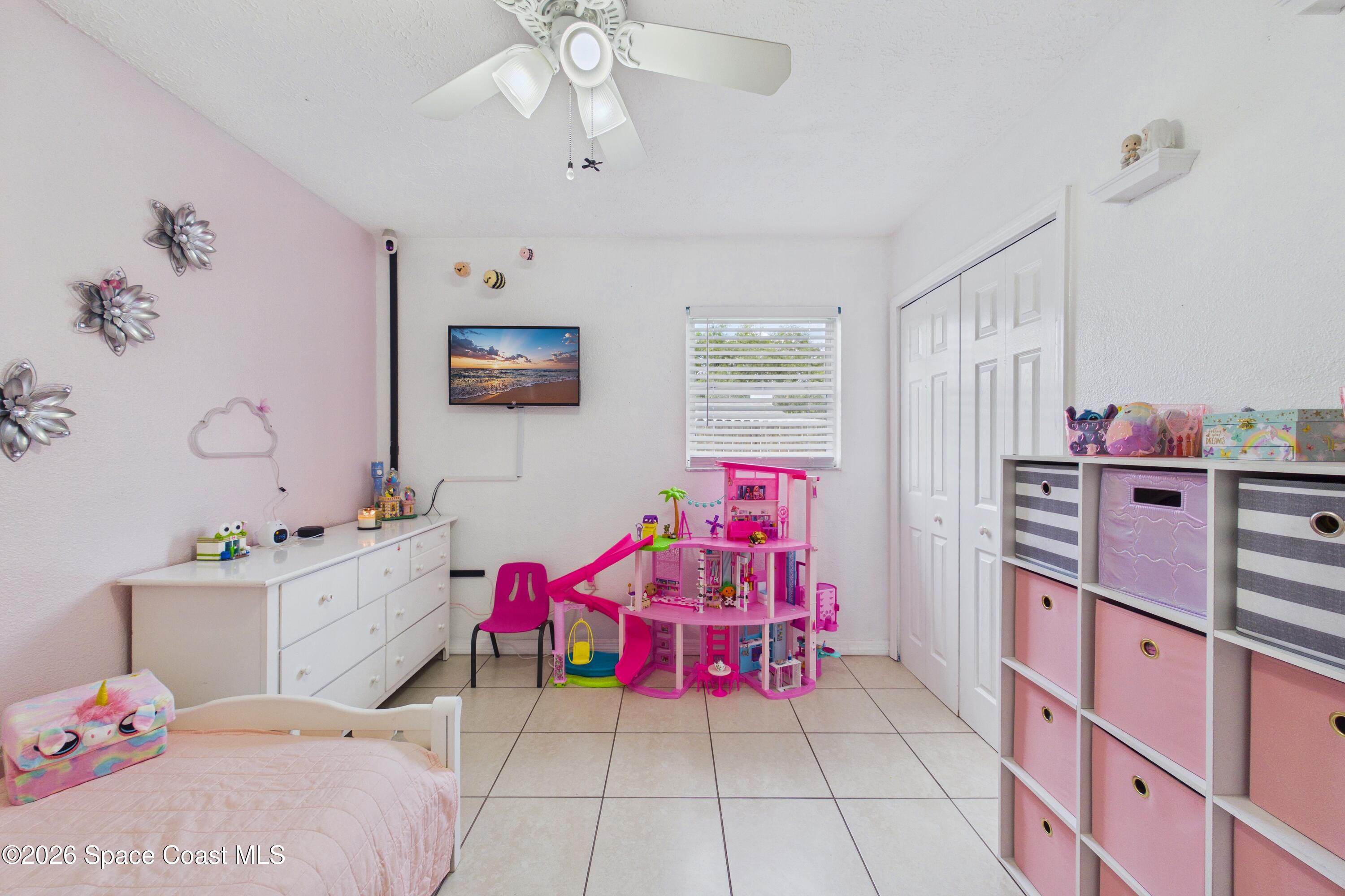2536 Straford Drive