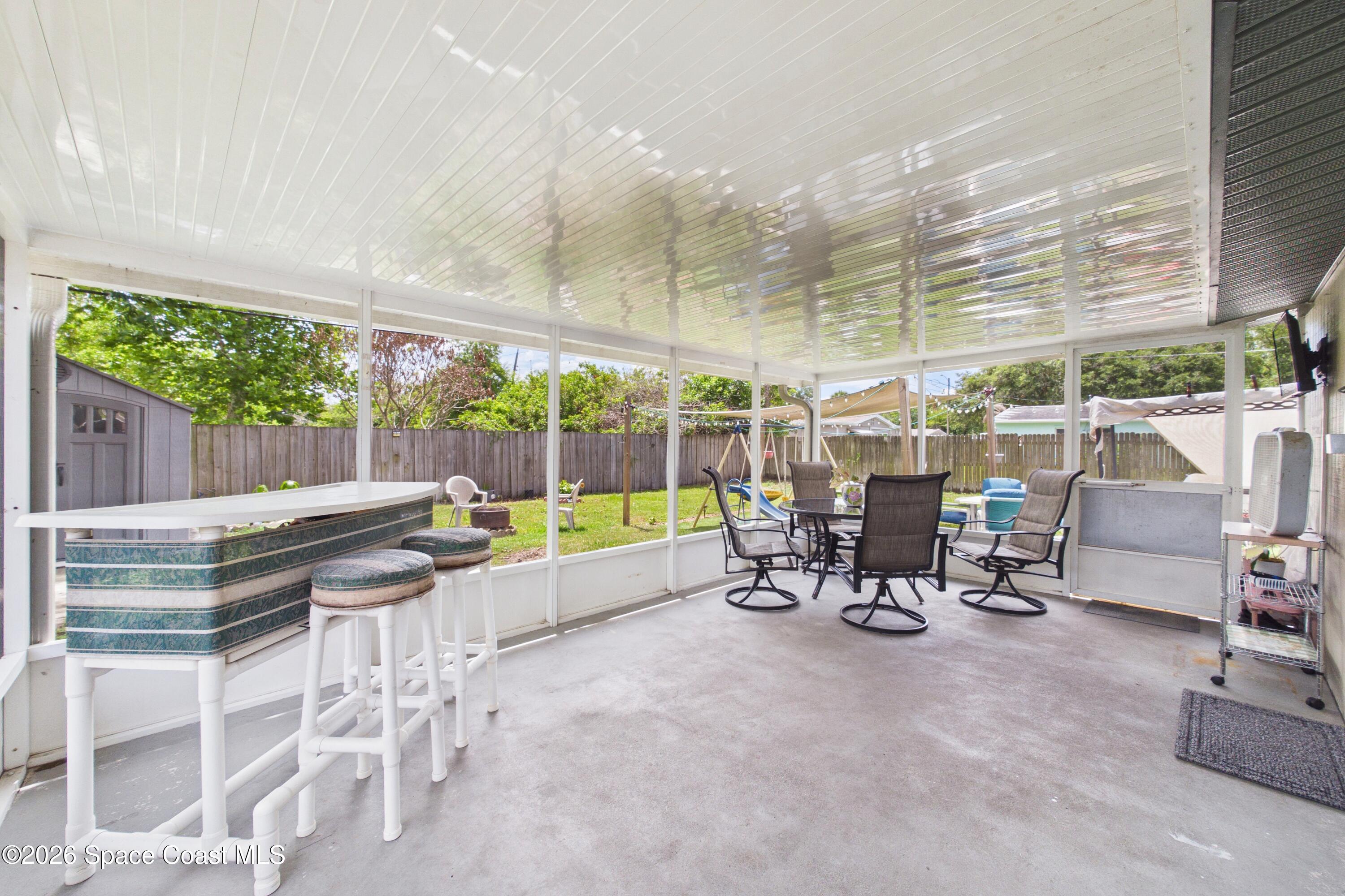 2536 Straford Drive