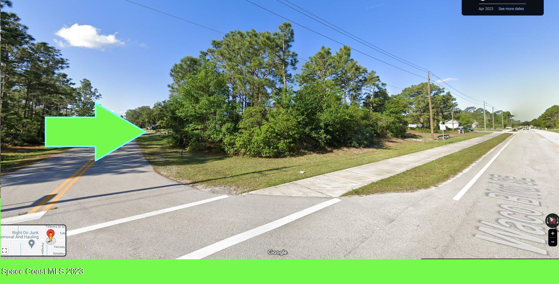 1588 Corner Lot On Waco Boulevard