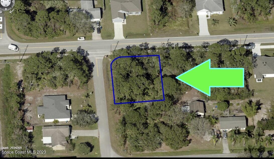 1588 Corner Lot On Waco Boulevard