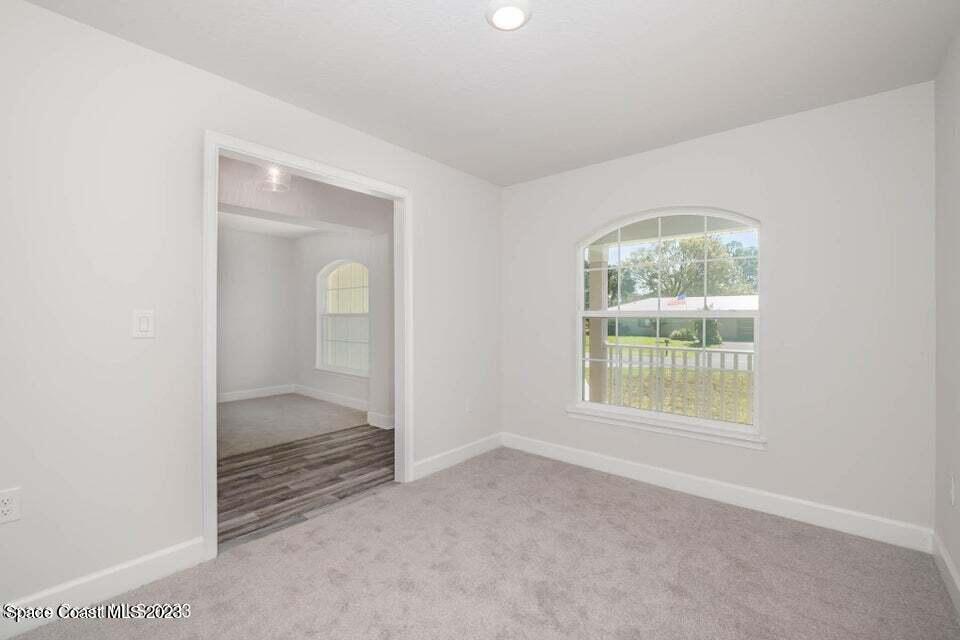 1109 Kareena Street NW