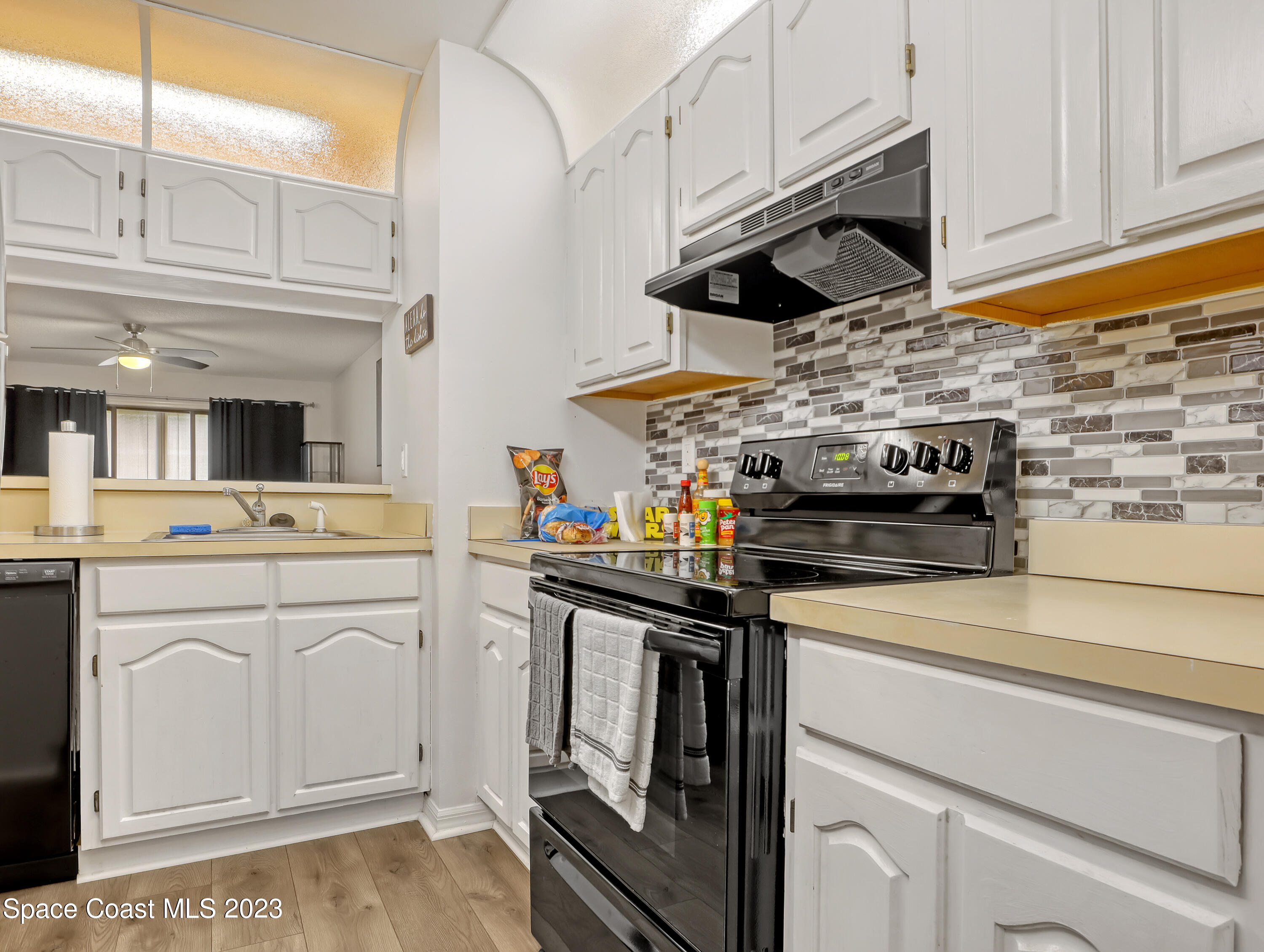 1735 Harrison Street, 231