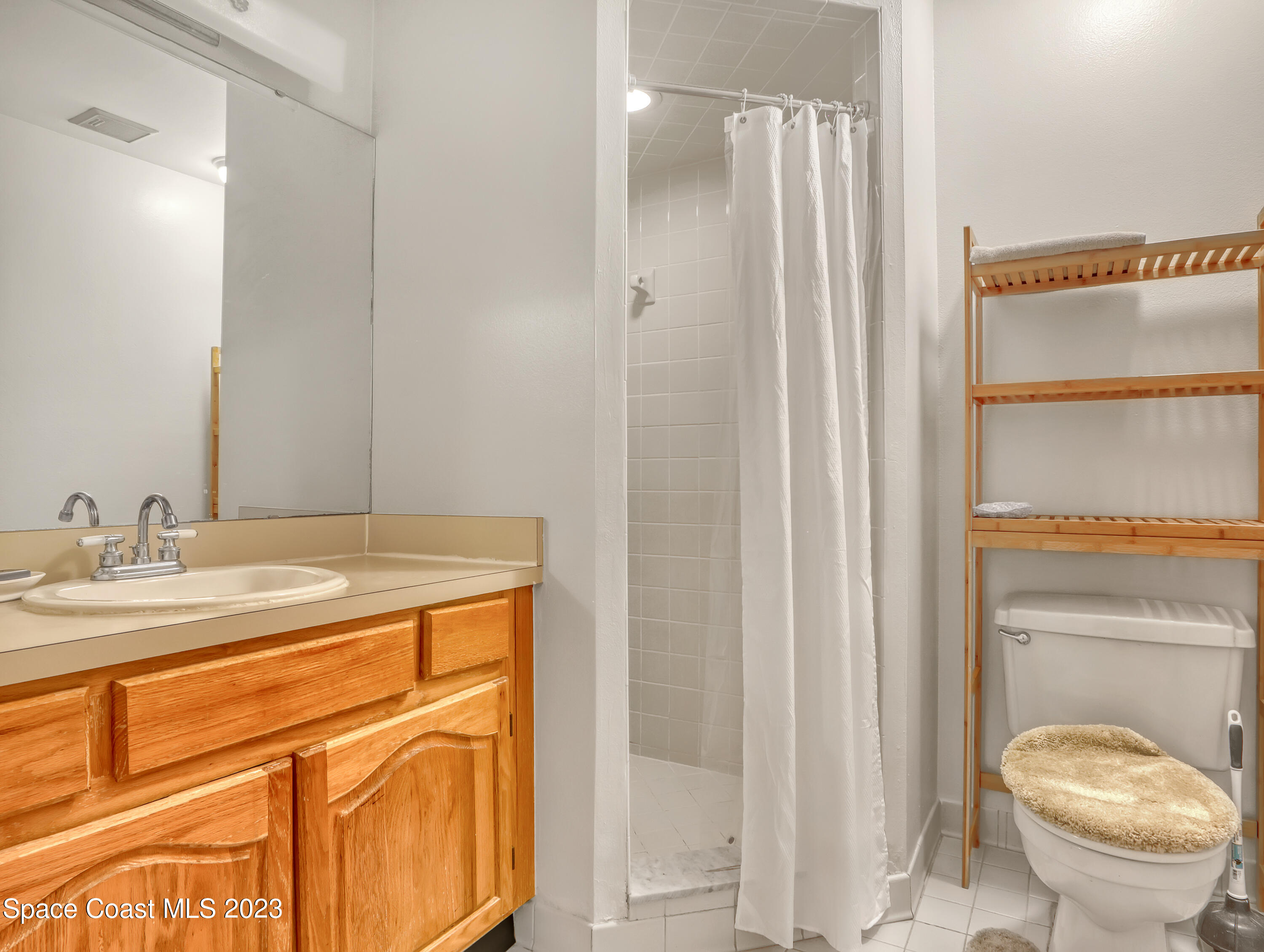 1735 Harrison Street, 231