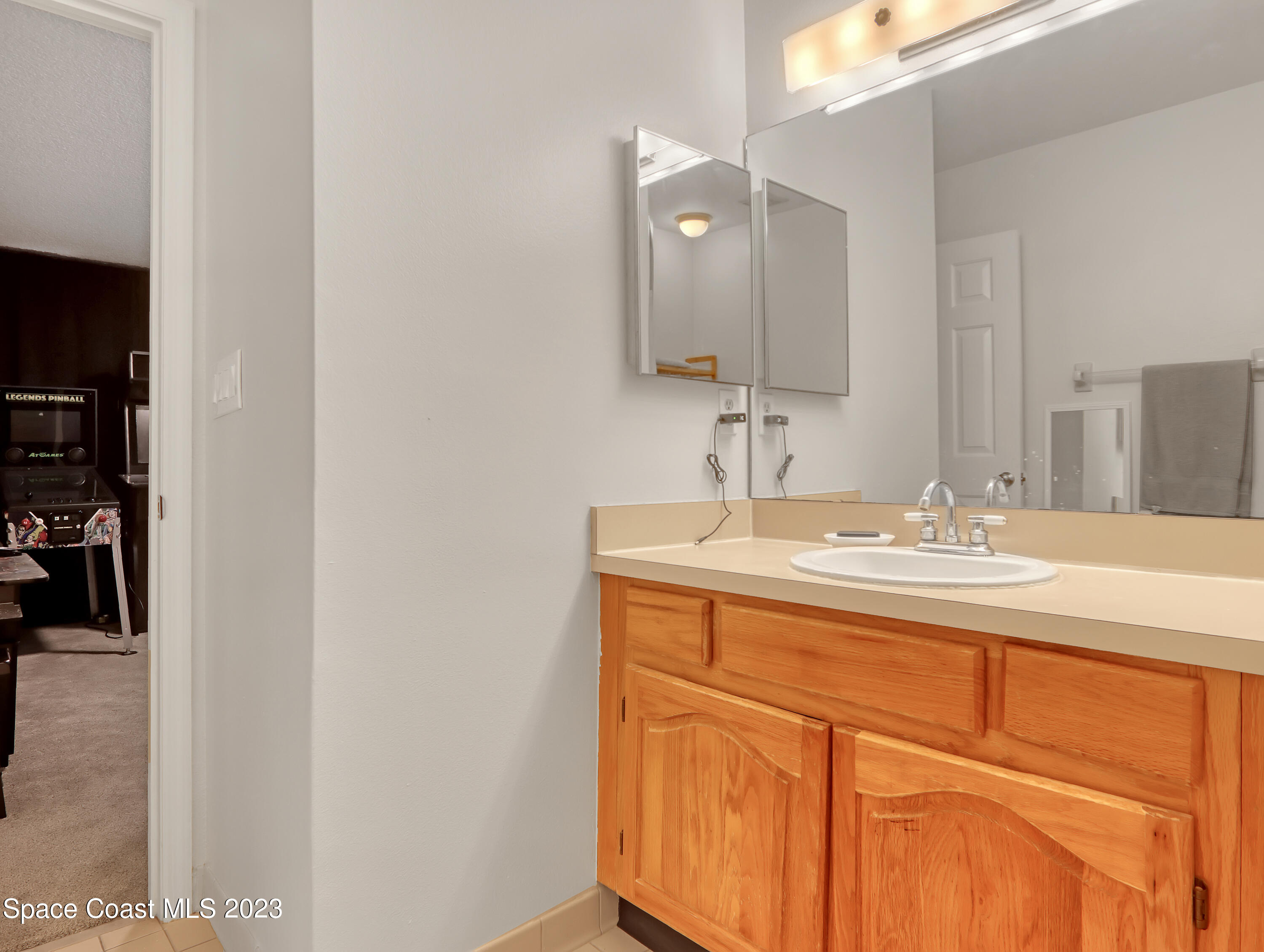 1735 Harrison Street, 231