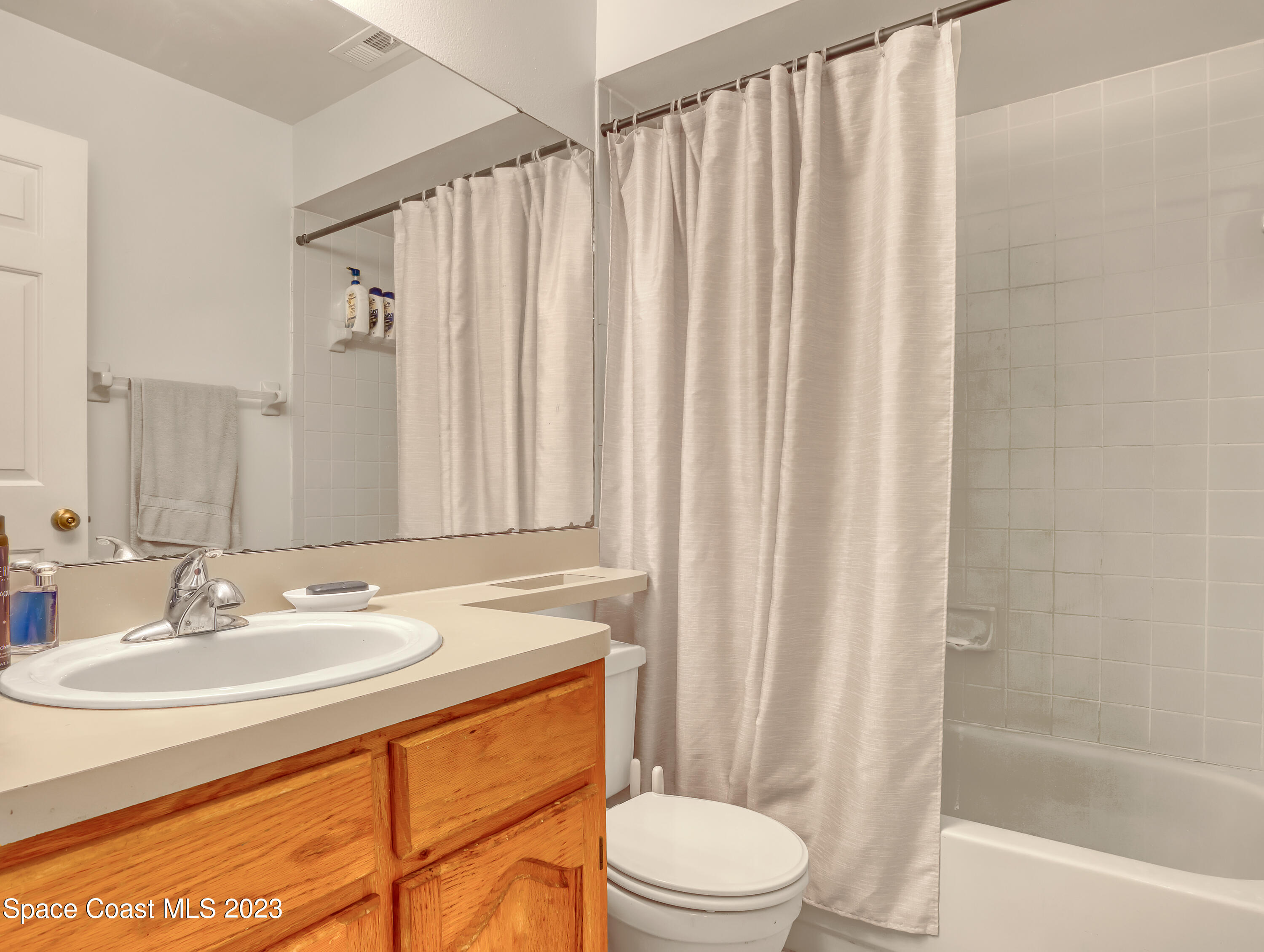 1735 Harrison Street, 231