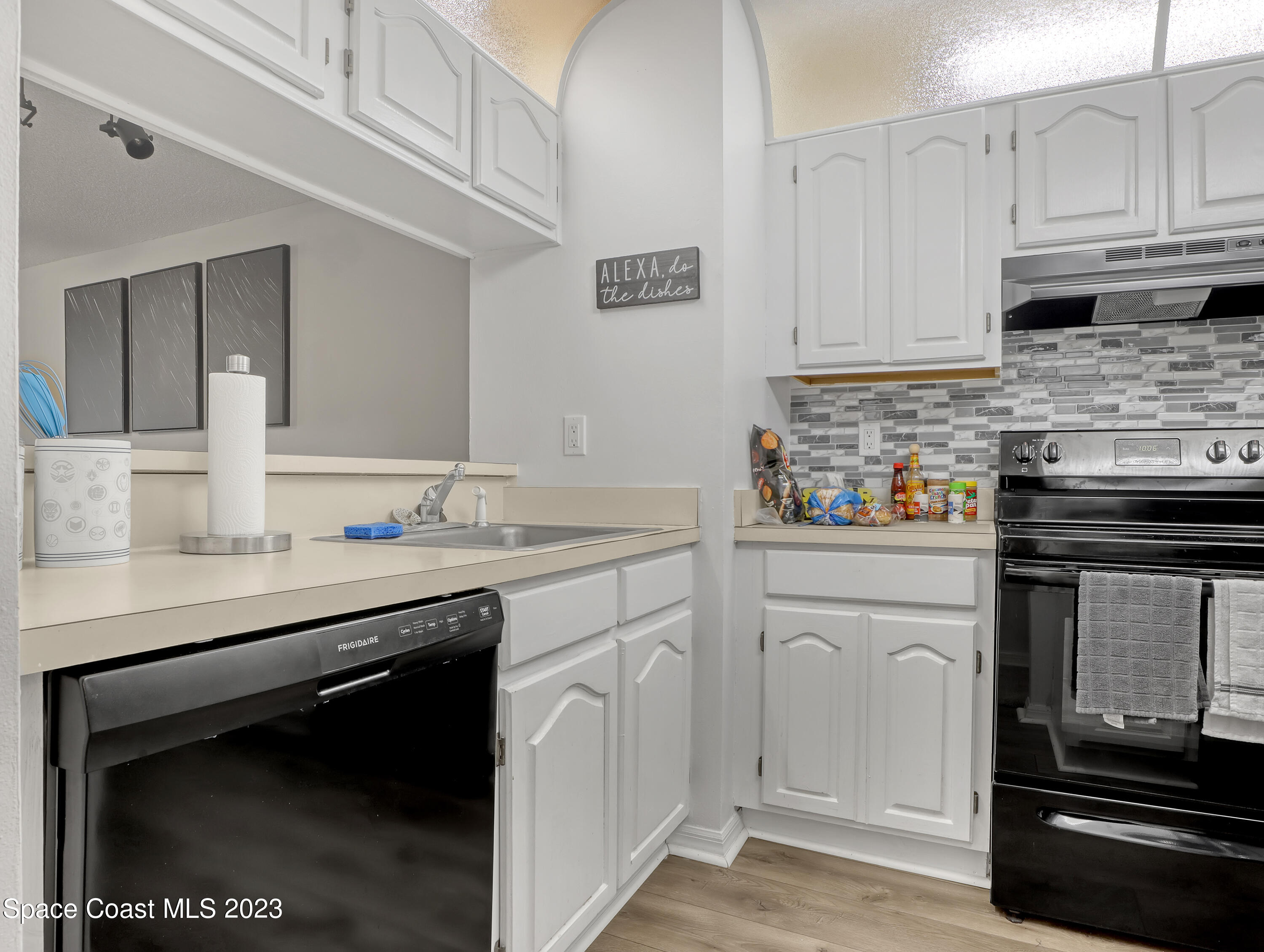 1735 Harrison Street, 231