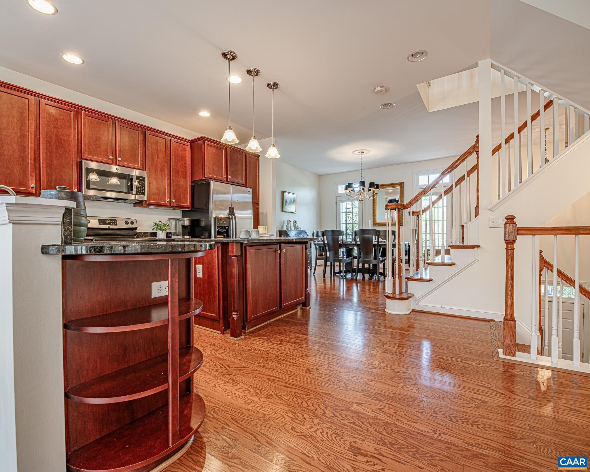 389 CLAREMONT LN