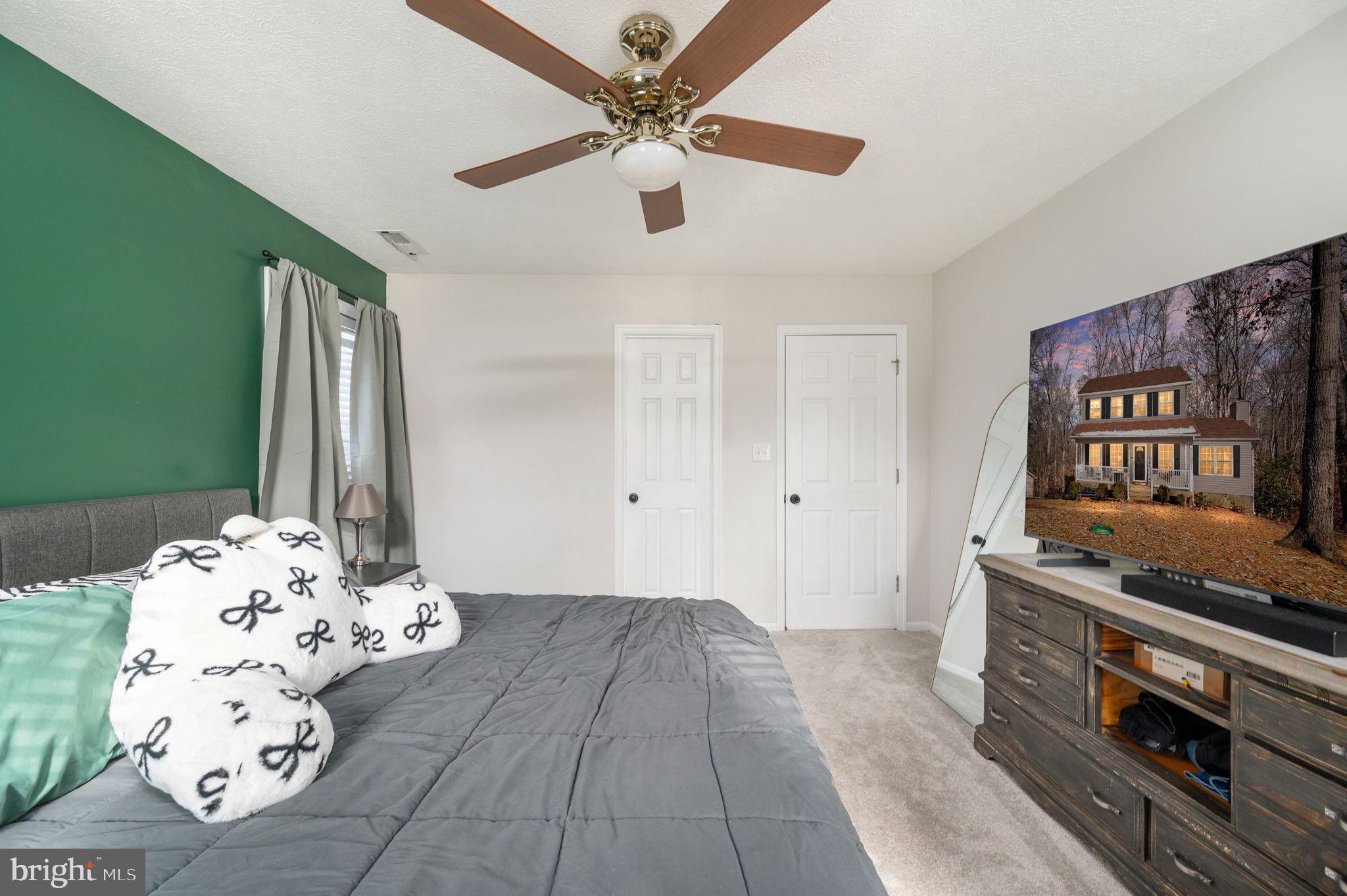 11 HORSEBACK LANE