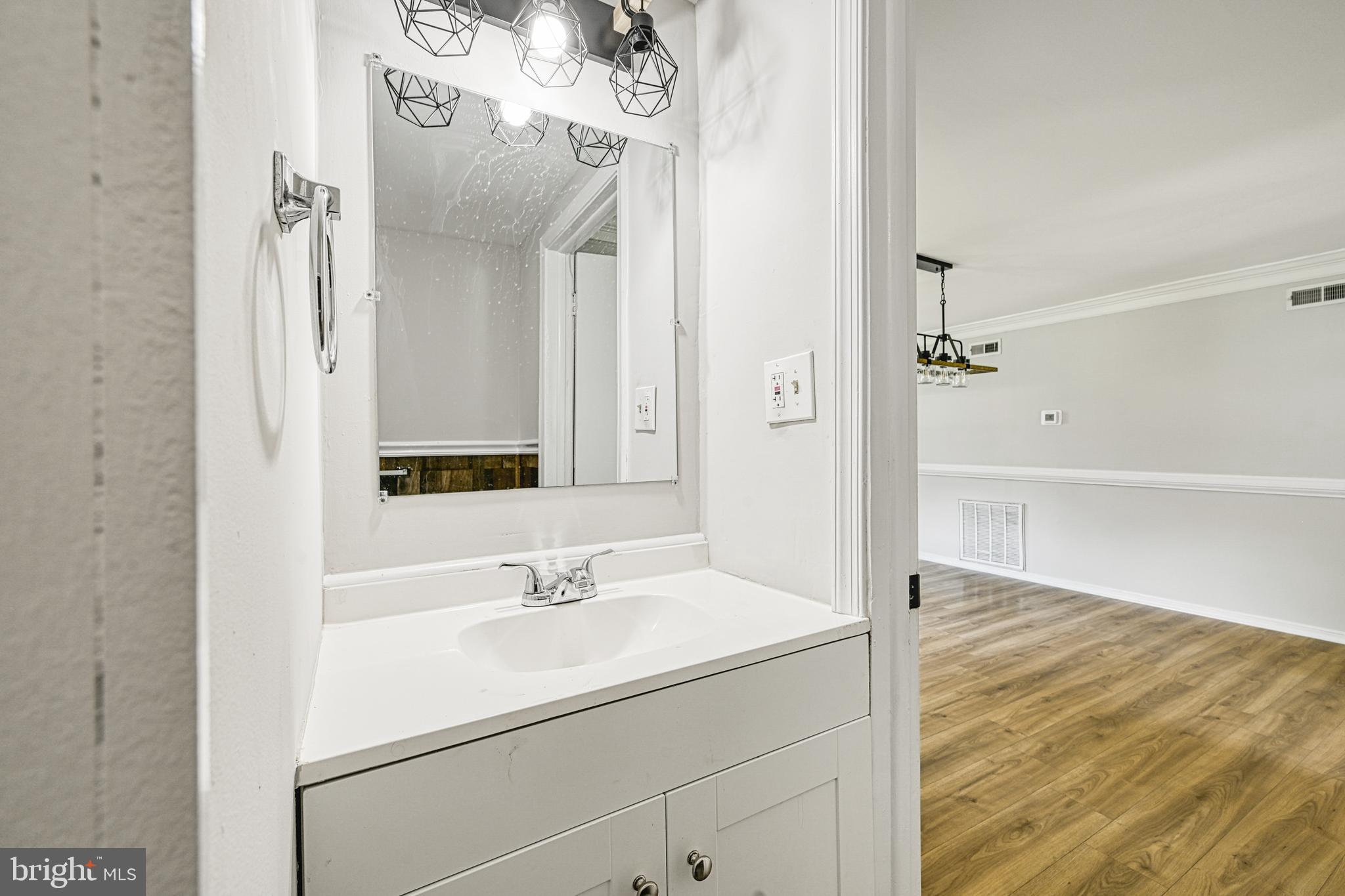 14040 W PATRICK HENRY ROAD