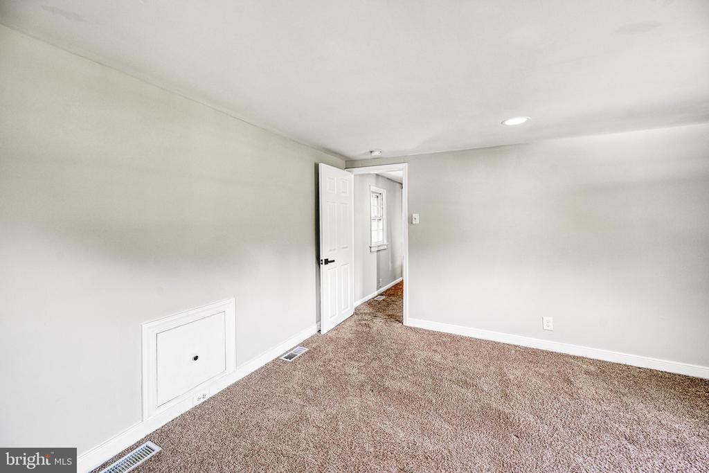14040 W PATRICK HENRY ROAD