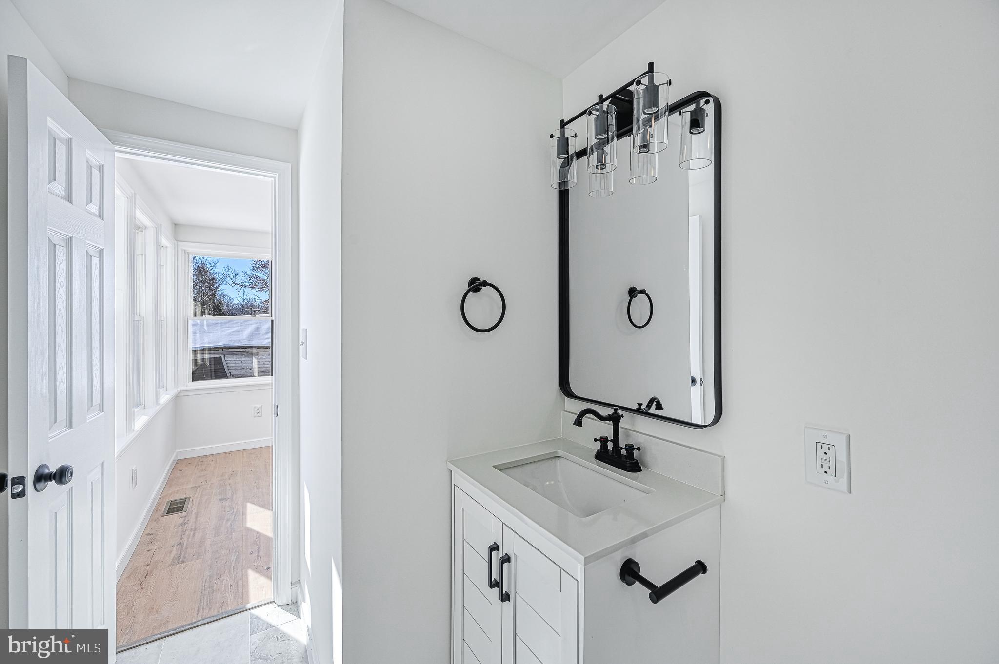 112 ZACHARY TAYLOR HIGHWAY